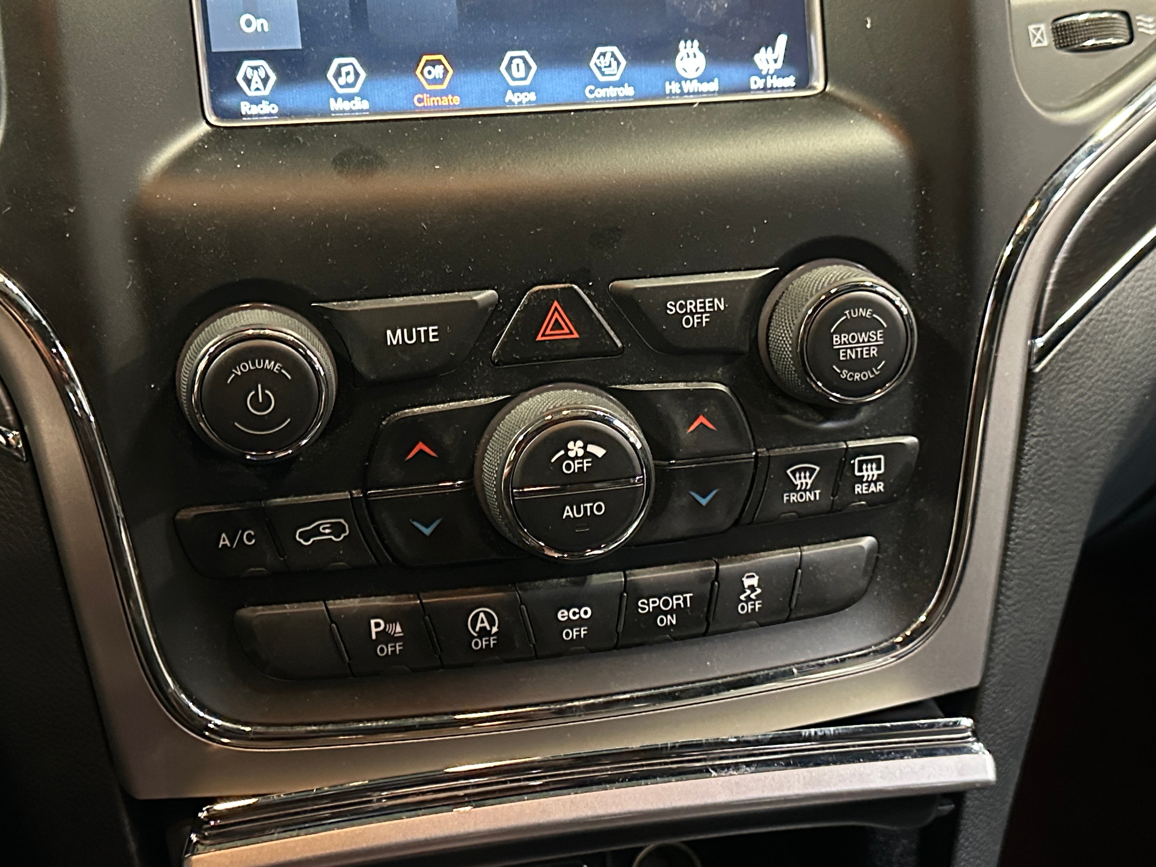2018 Jeep Grand Cherokee Limited Edition 3