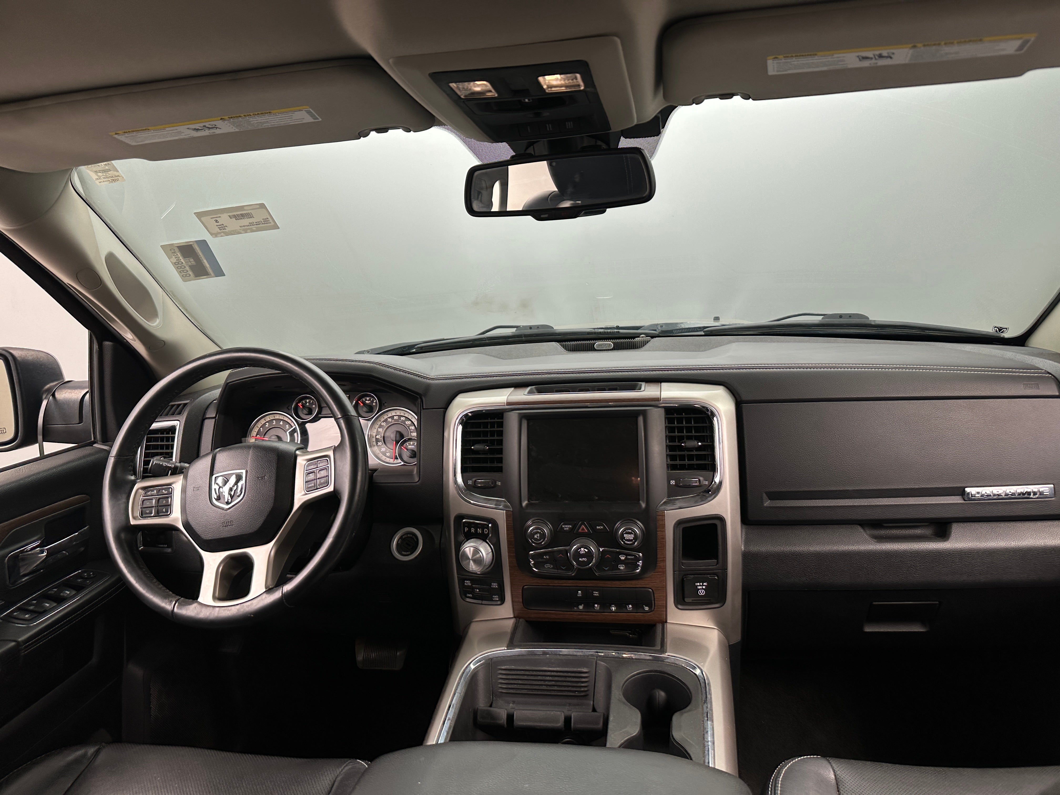 2016 RAM 1500 Laramie 2