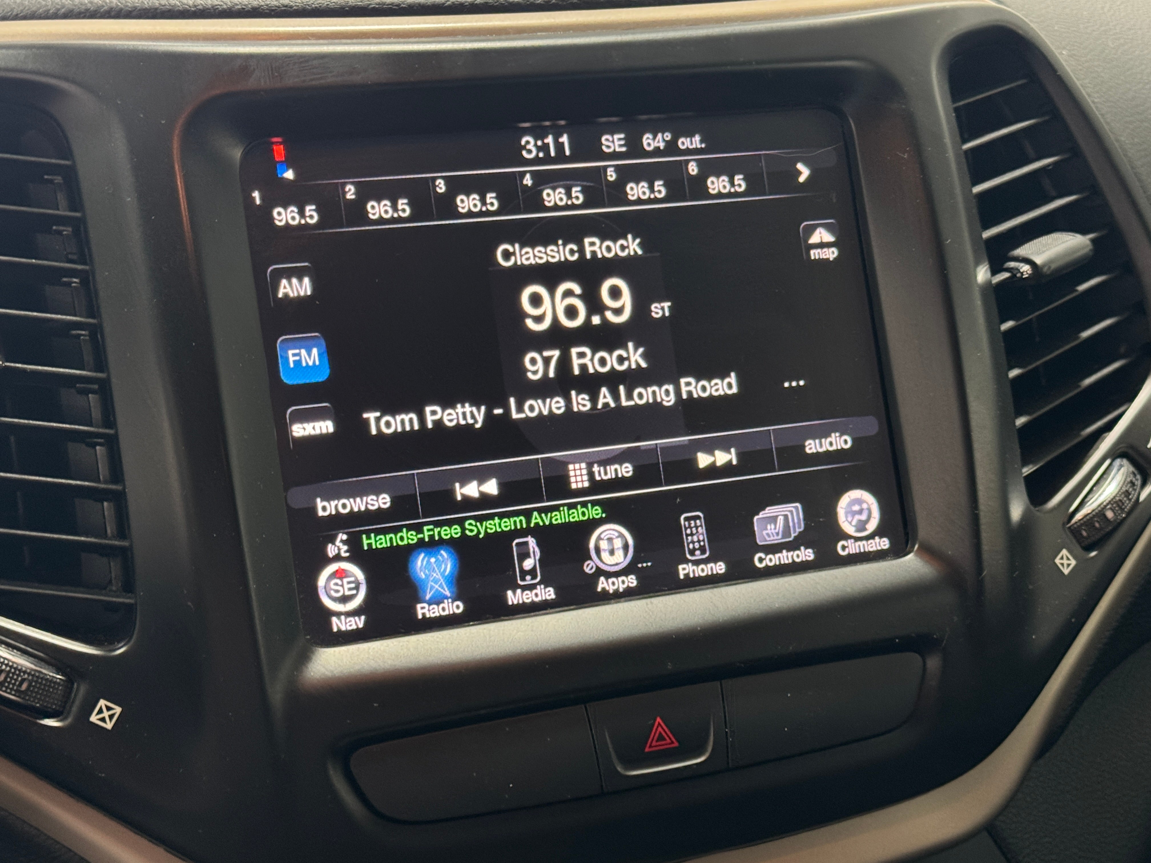 2016 Jeep Cherokee Altitude 4