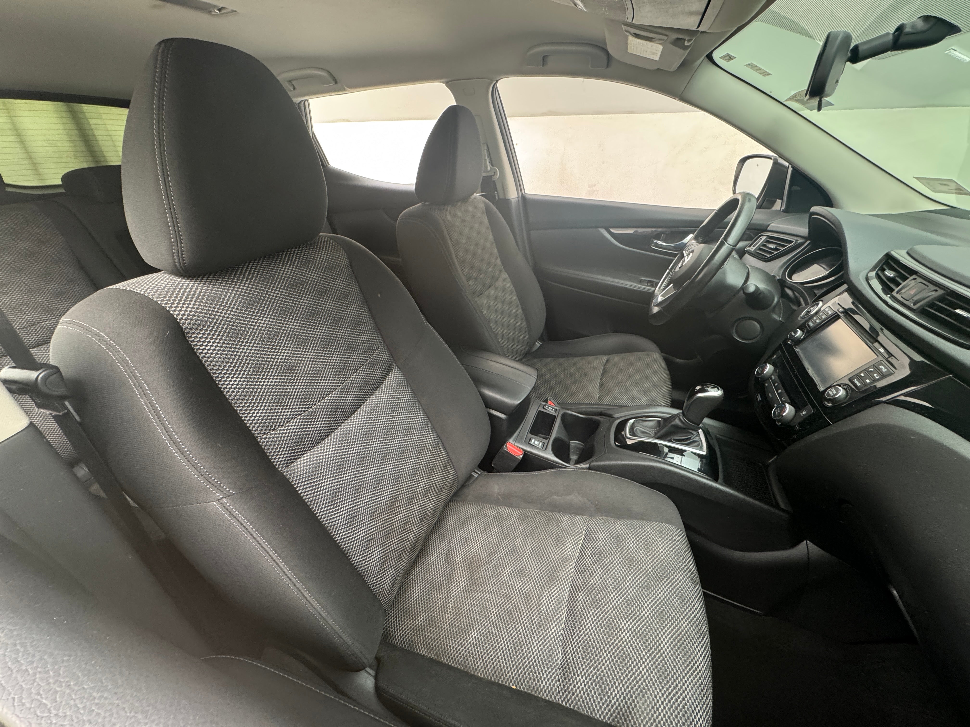 2018 Nissan Rogue Sport SV 2