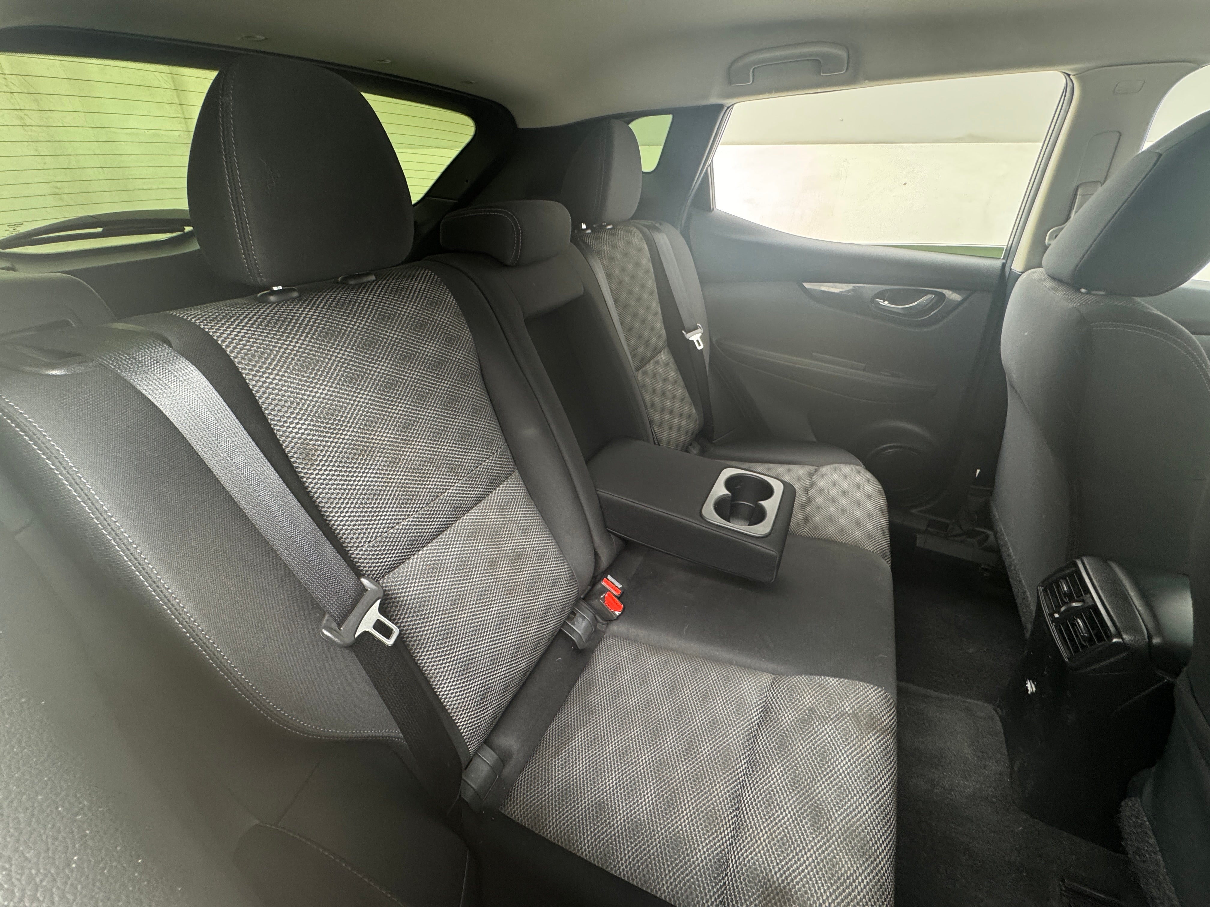 2018 Nissan Rogue Sport SV 6