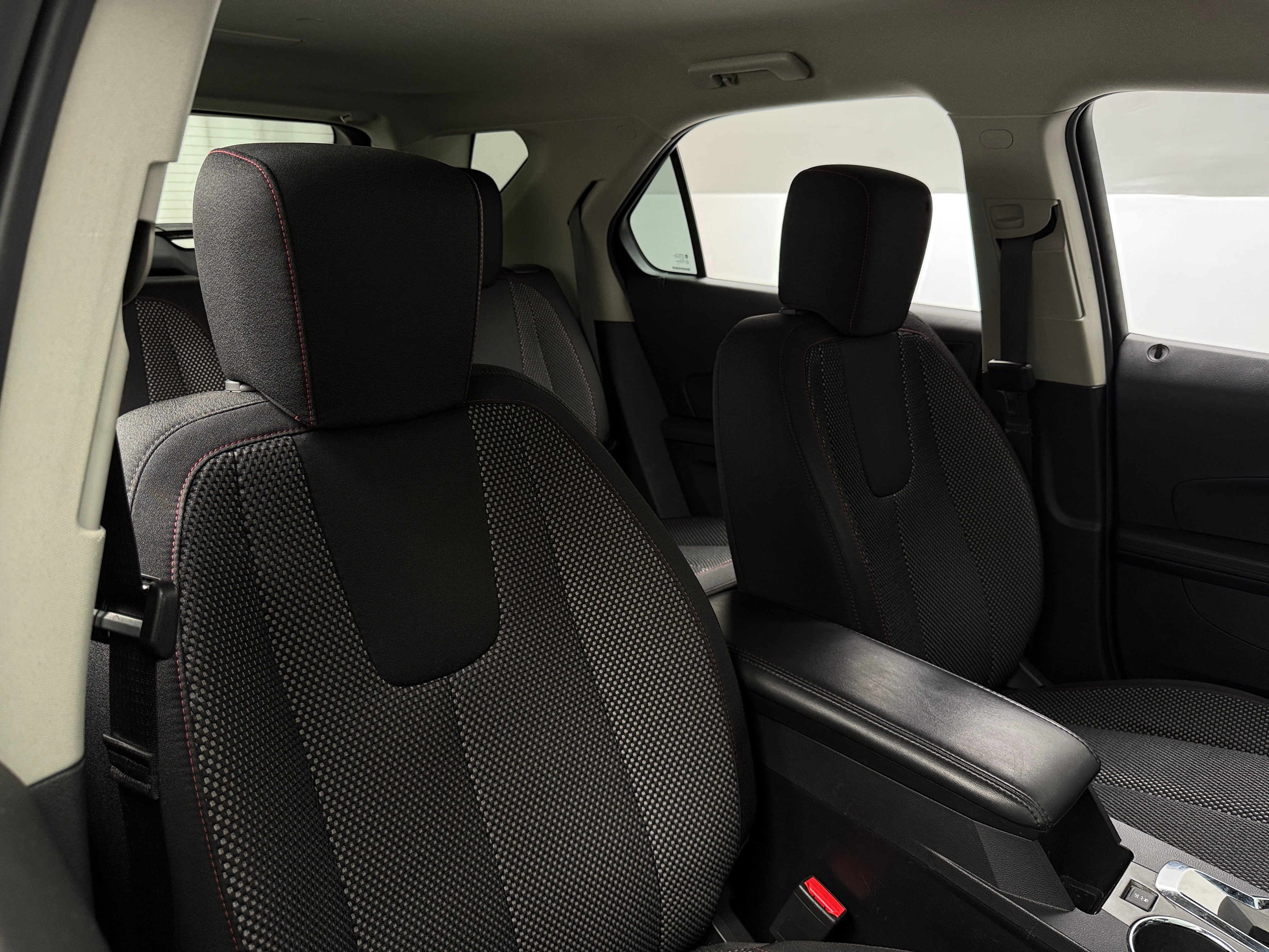 2017 Chevrolet Equinox LT 2