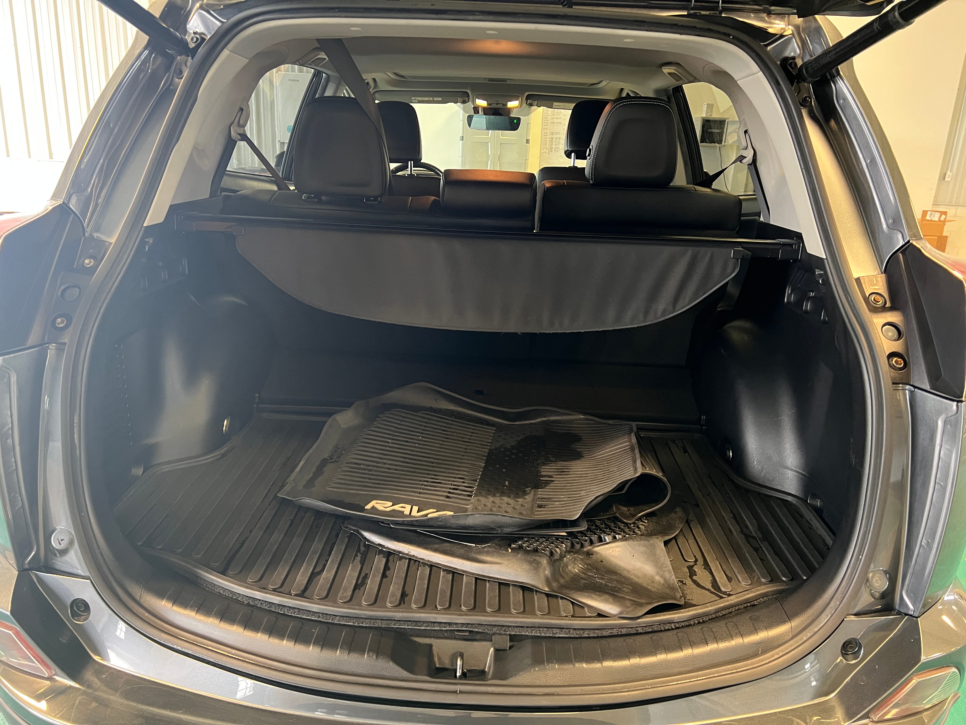 2016 Toyota RAV4 Limited 6