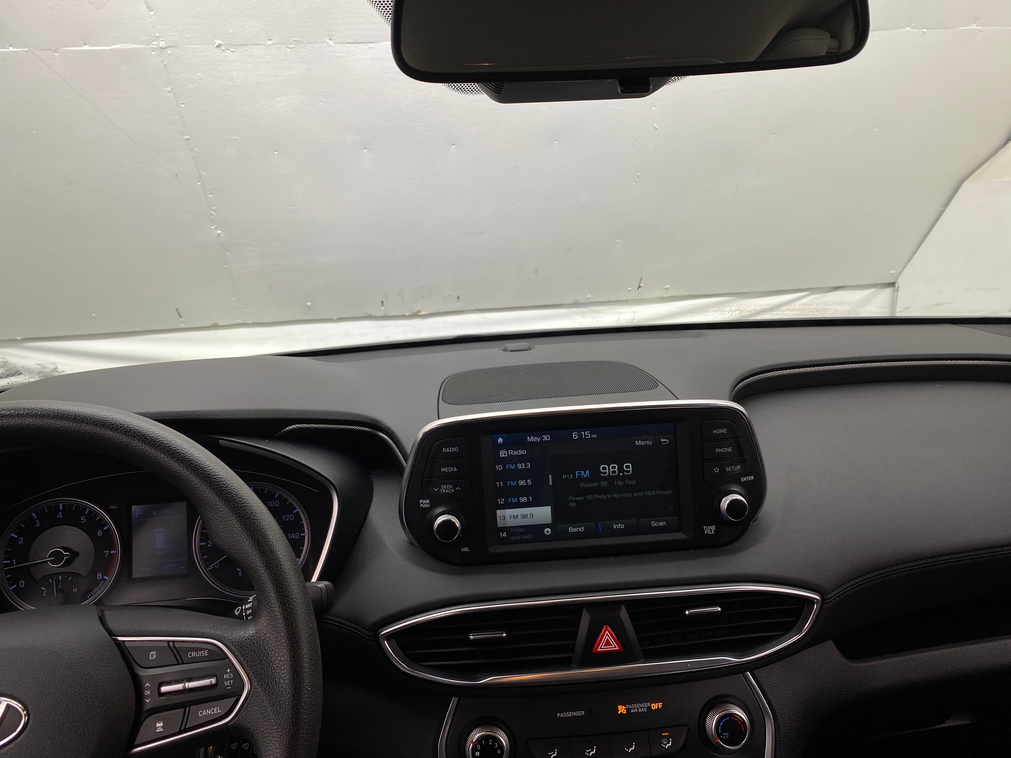 2019 Hyundai Santa Fe SE 3