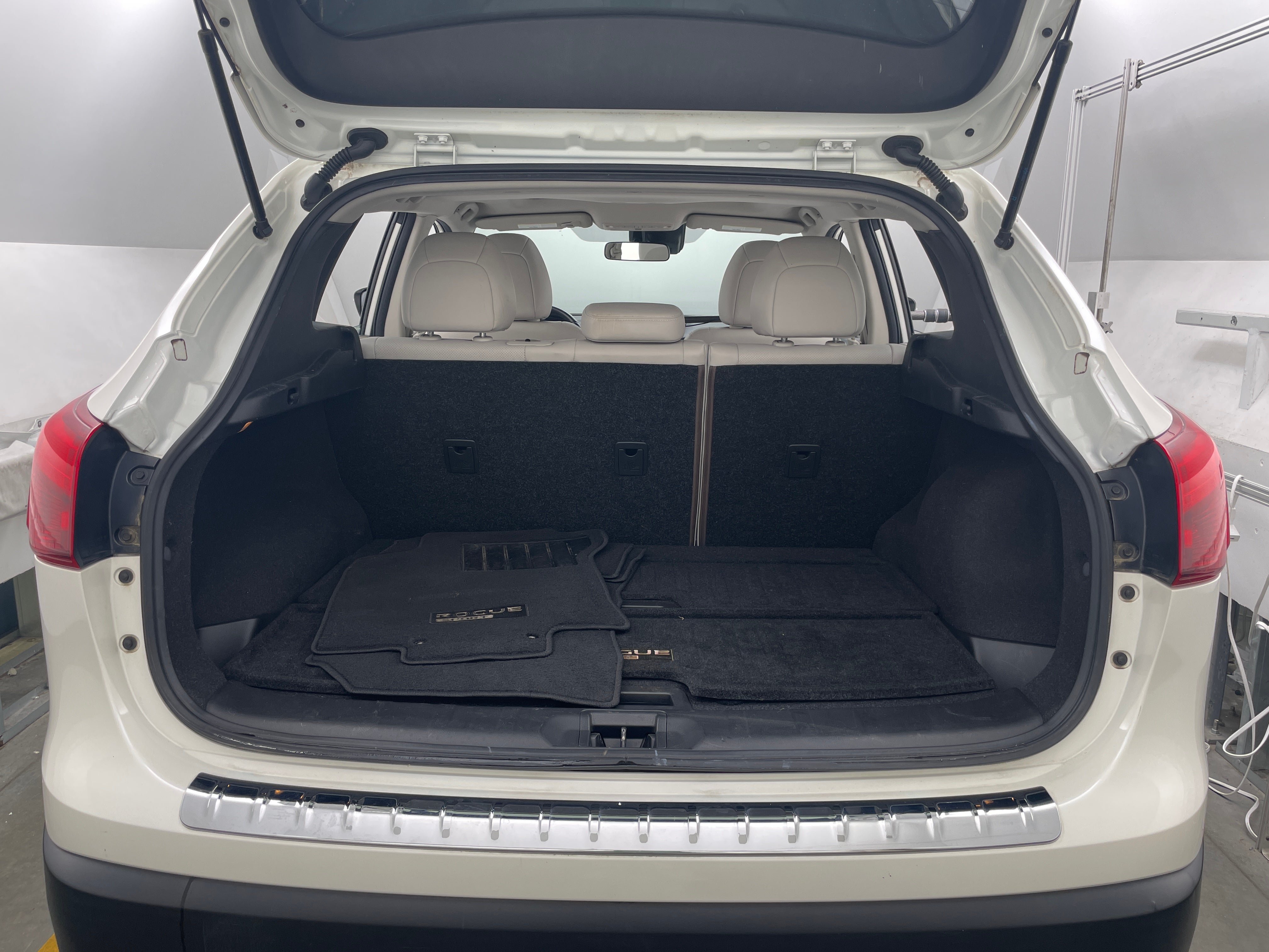 2017 Nissan Rogue Sport SL 6
