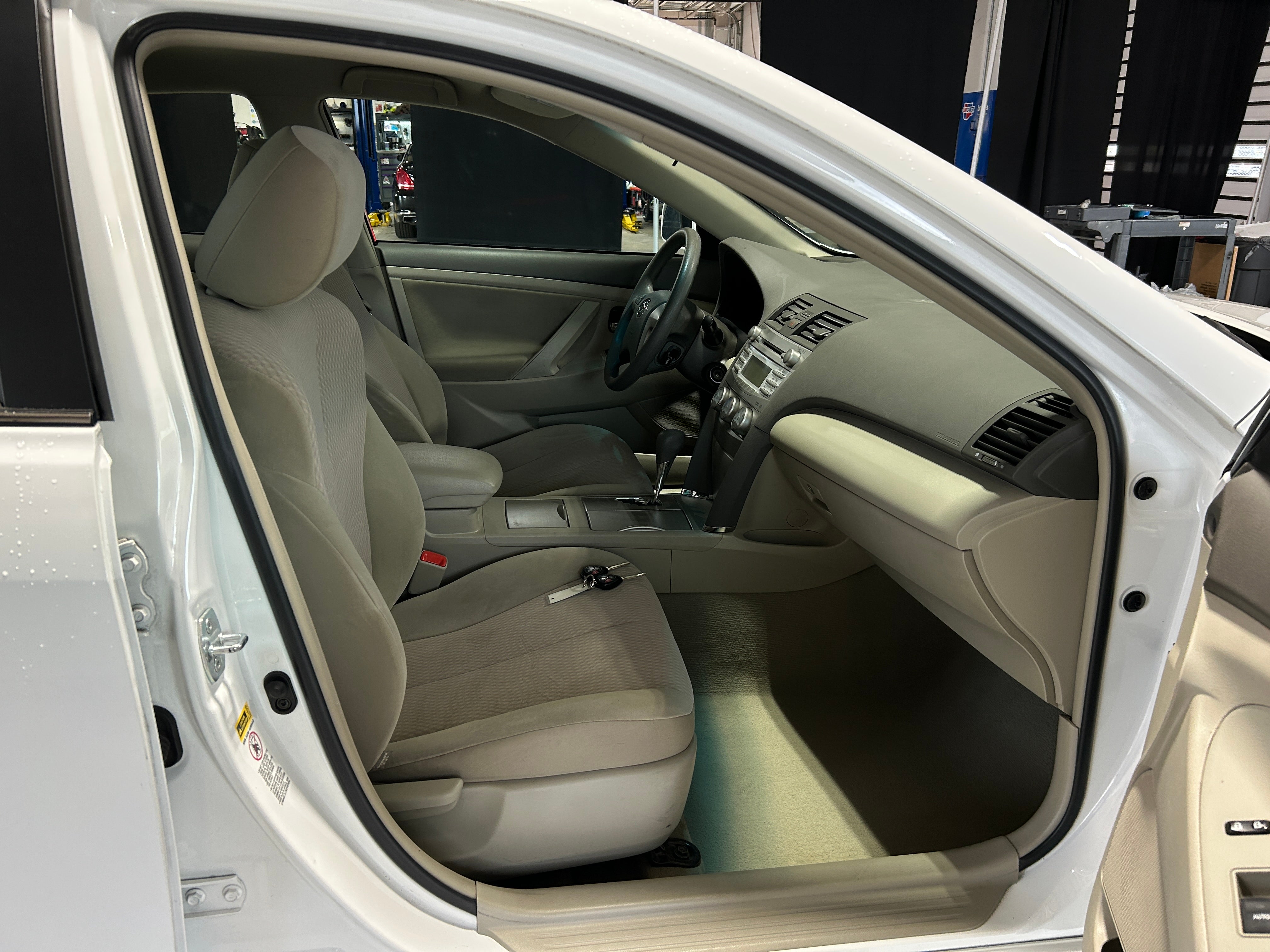 2011 Toyota Camry LE 2