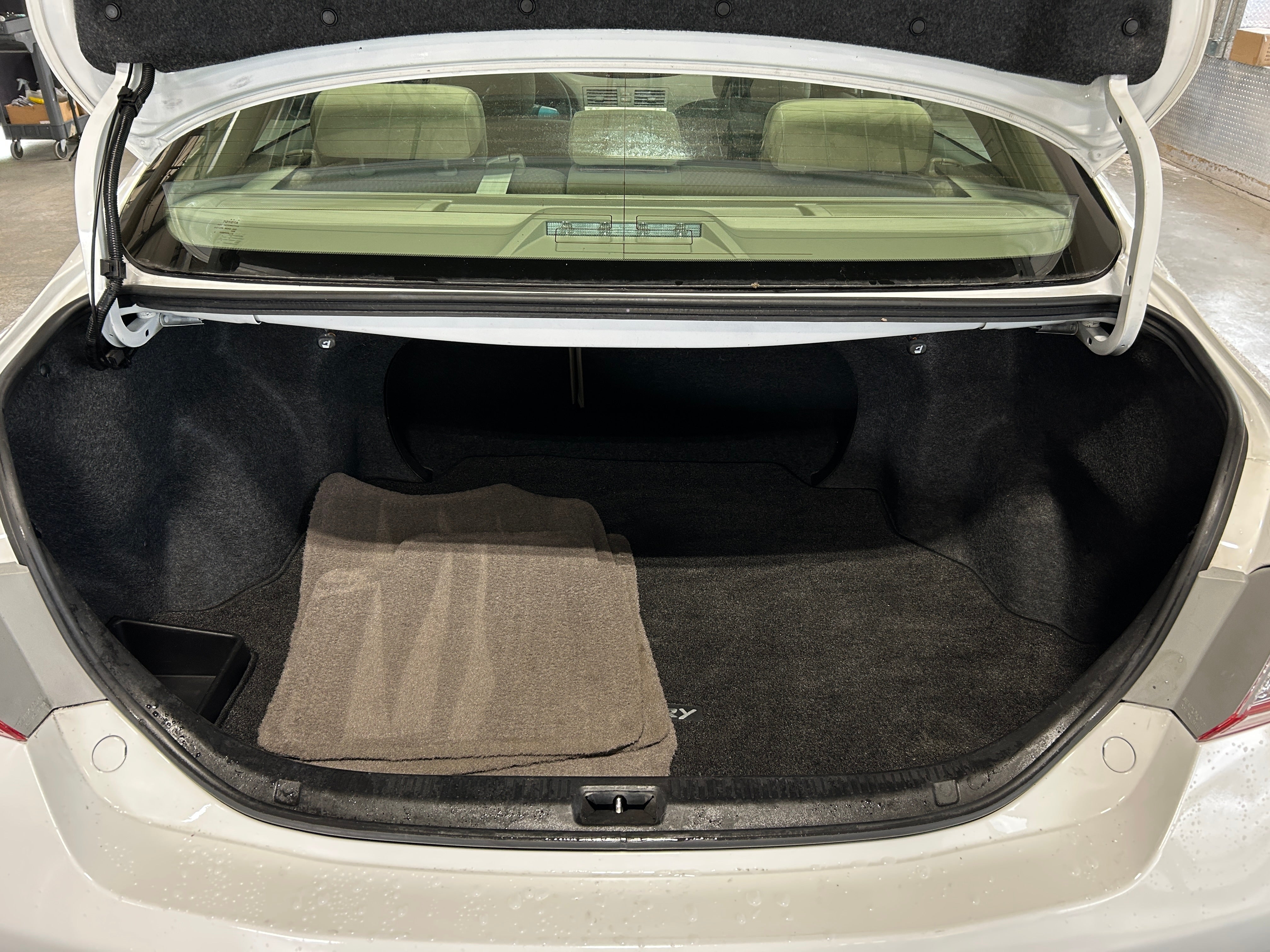 2011 Toyota Camry LE 7