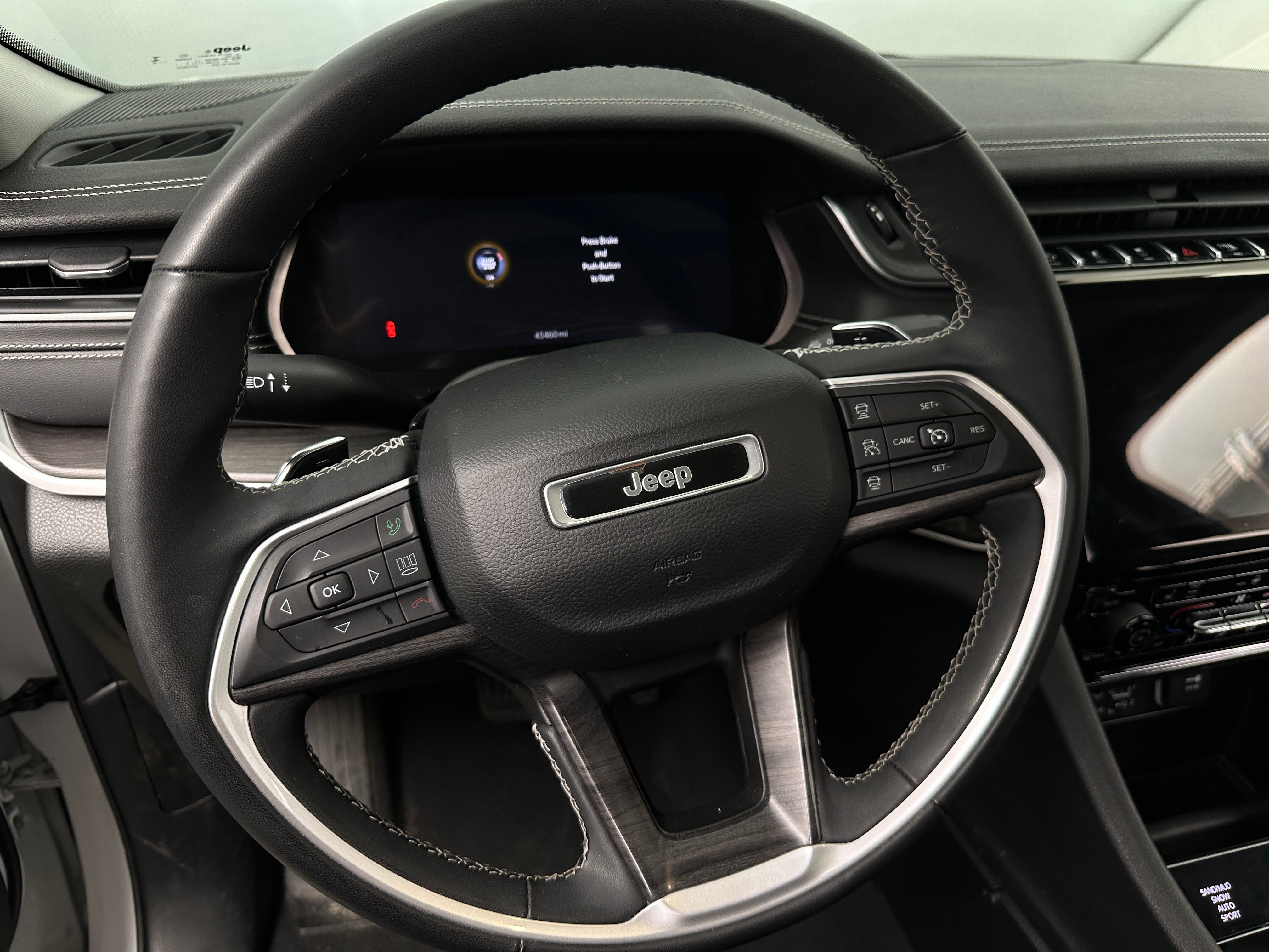 2023 Jeep Grand Cherokee L Limited Edition 4