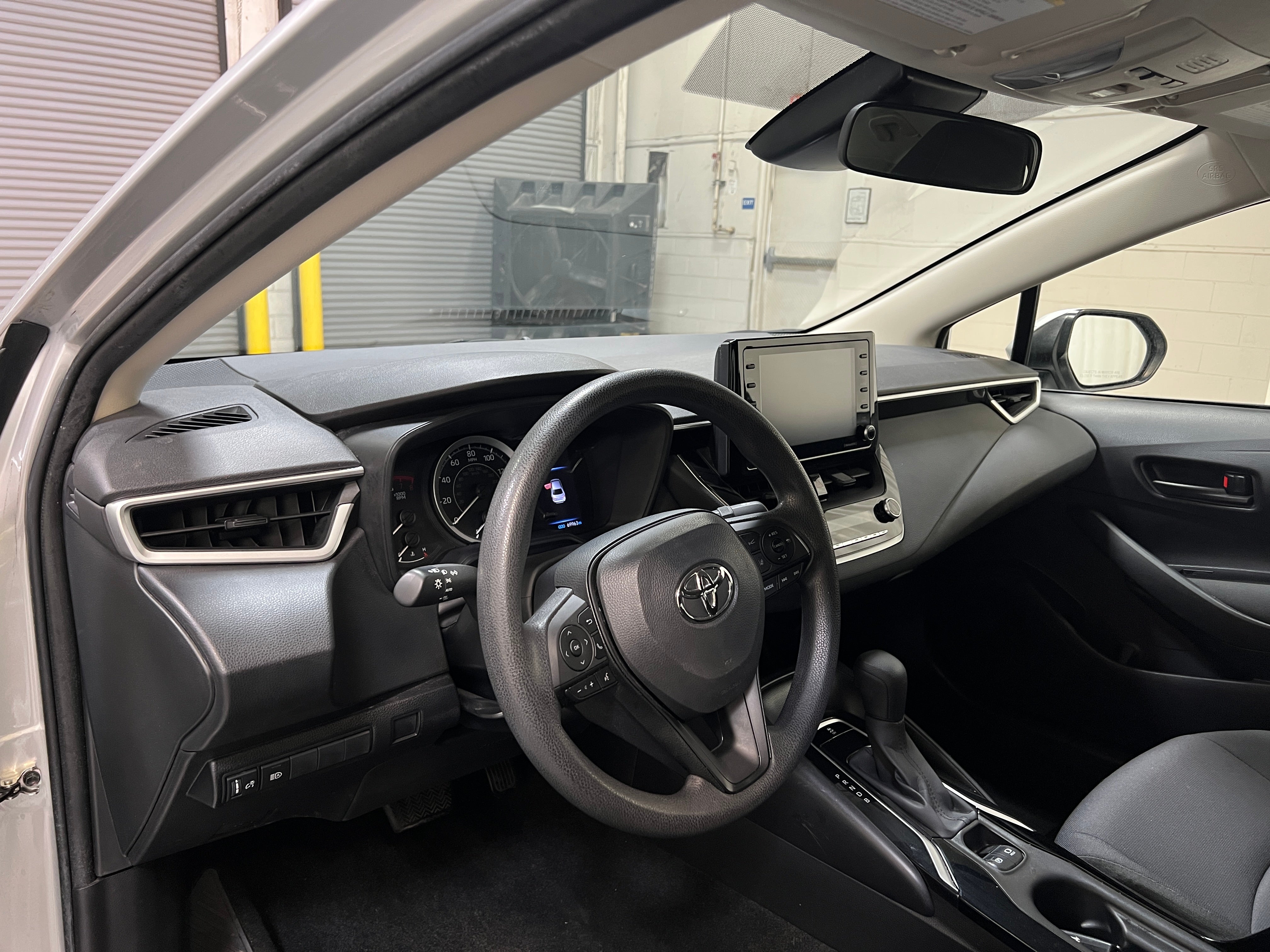 2022 Toyota Corolla LE 3