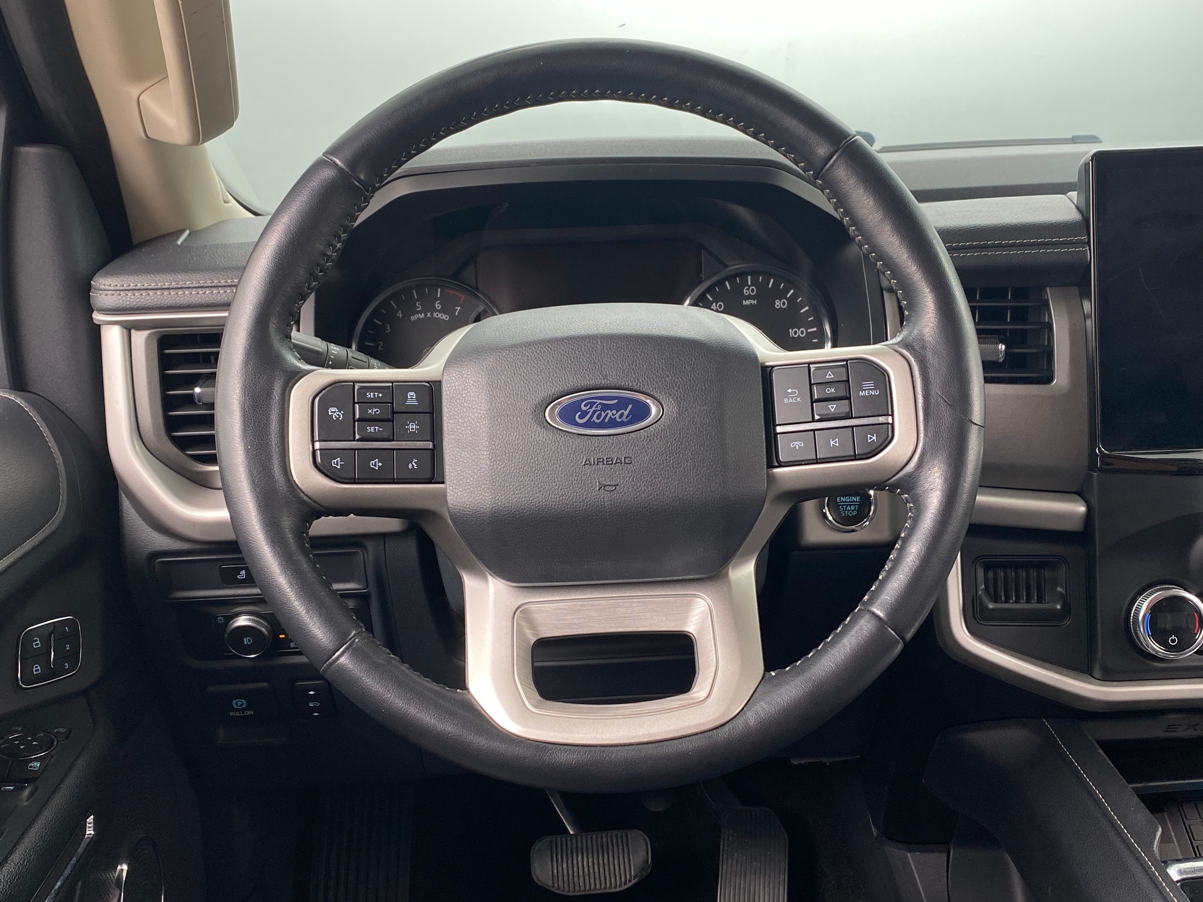 2022 Ford Expedition XLT 5