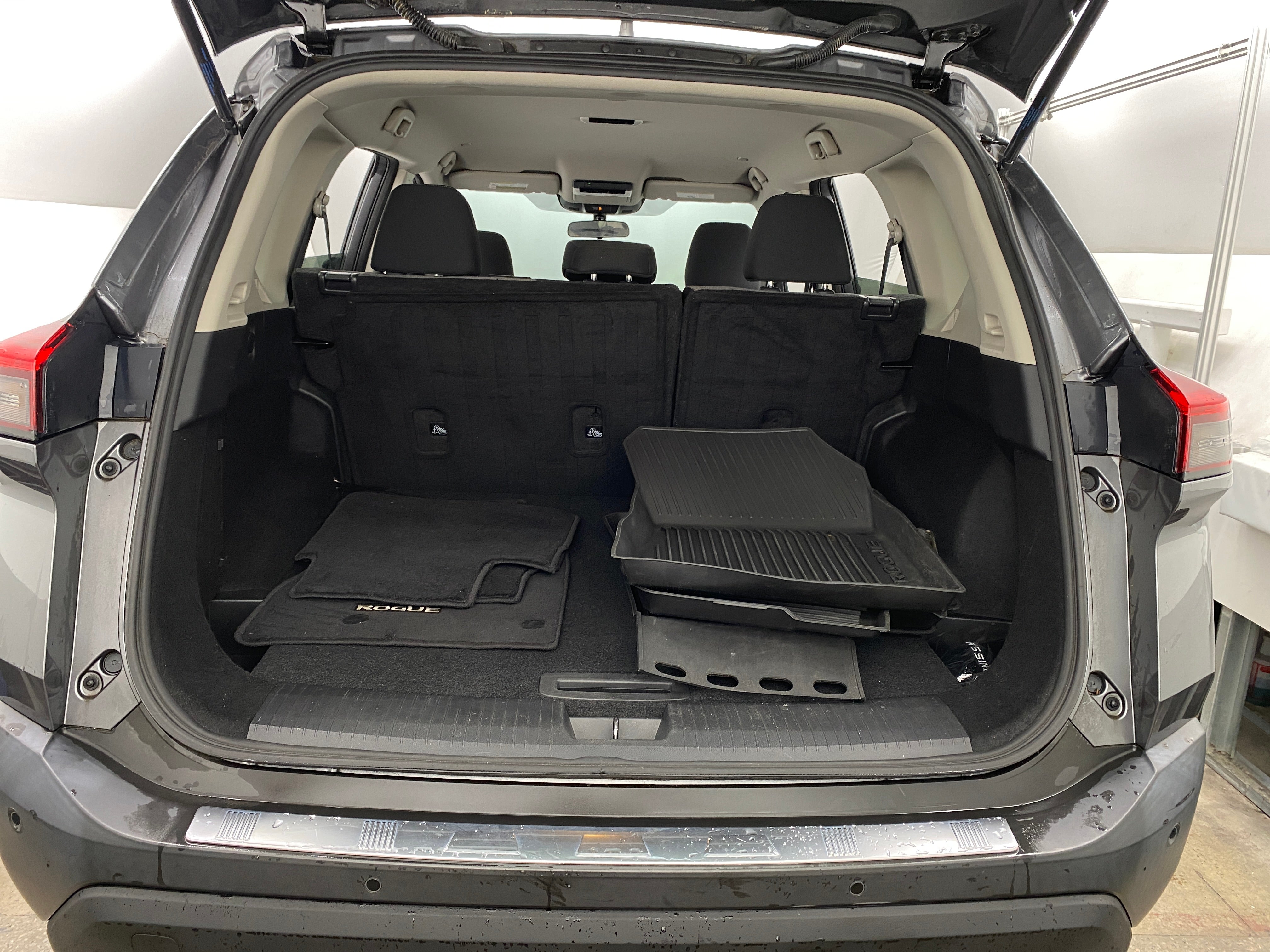 2022 Nissan Rogue SV 7
