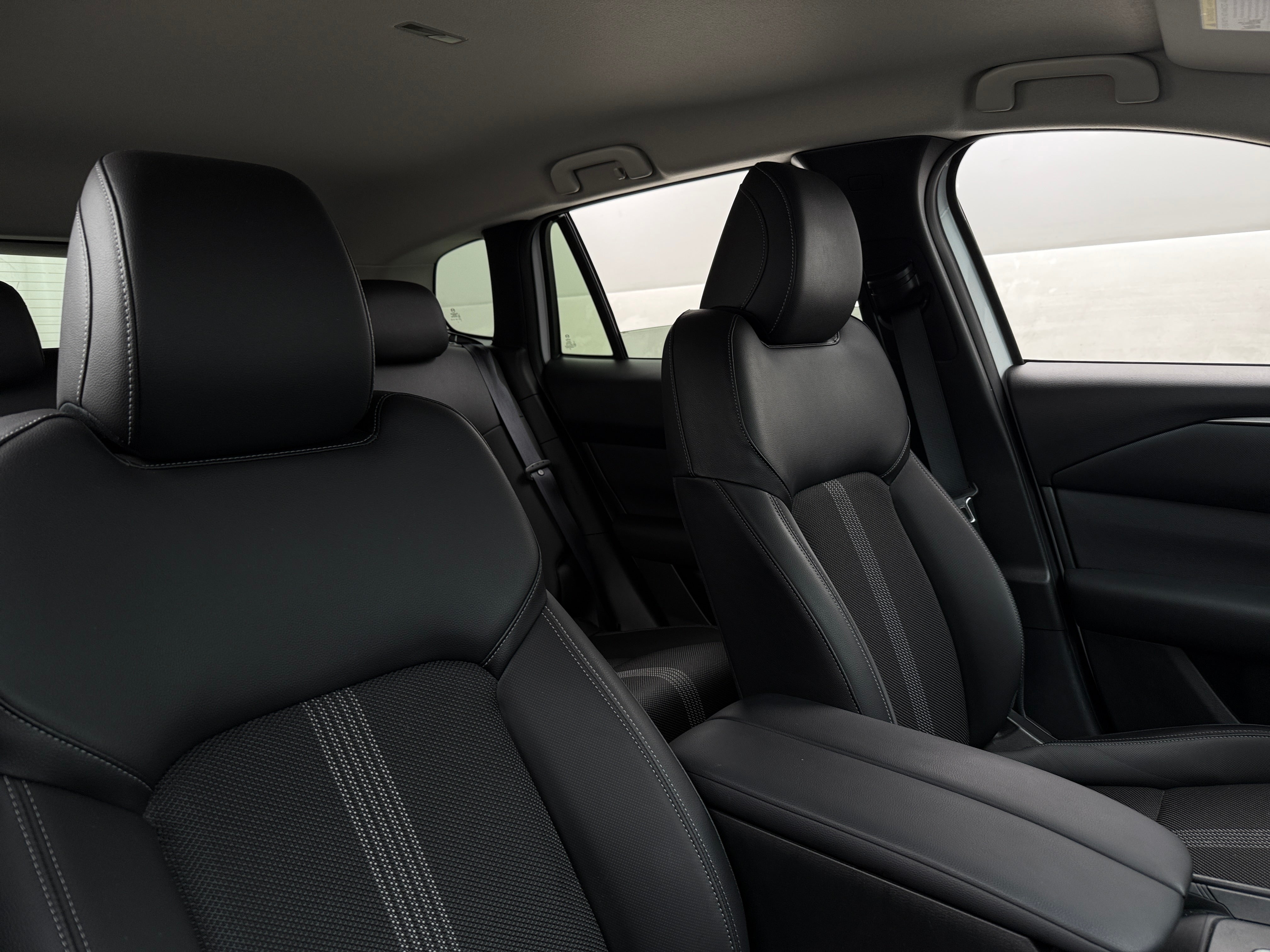 2023 Mazda CX-50 S 2