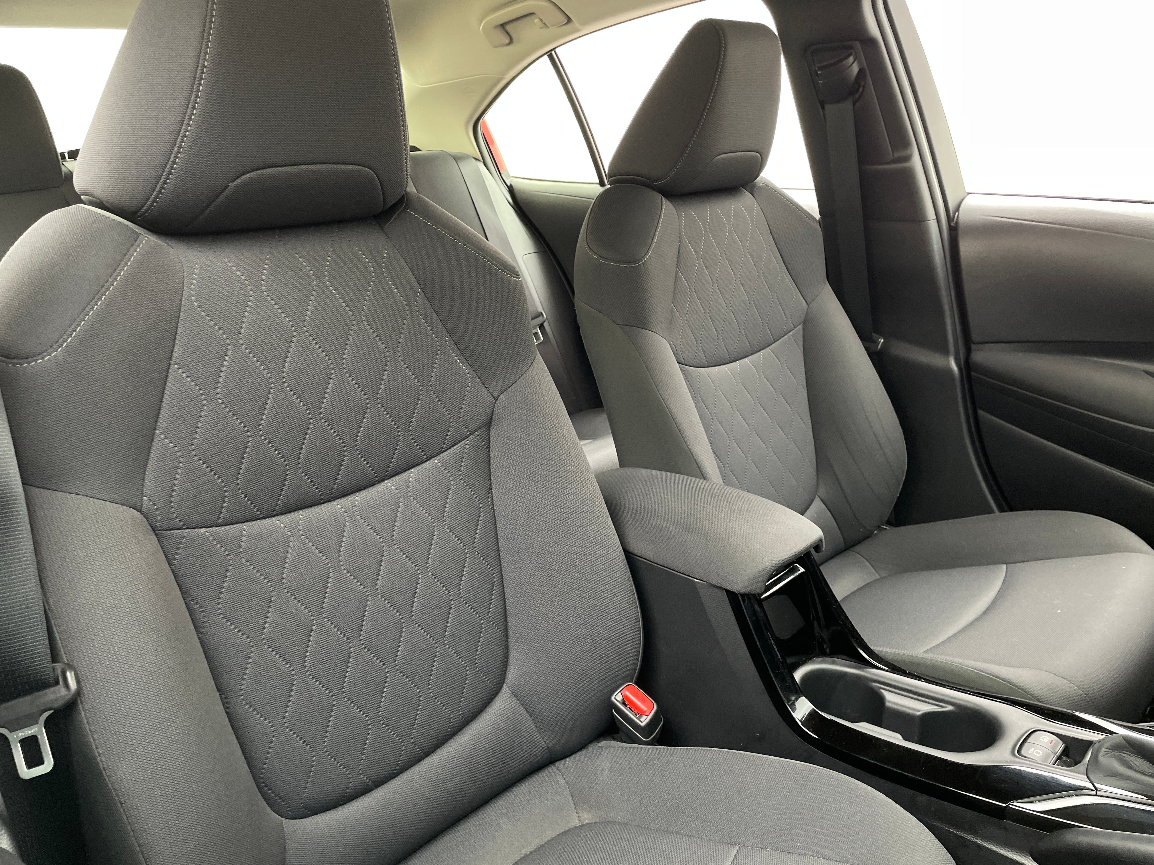 2021 Toyota Corolla LE 2