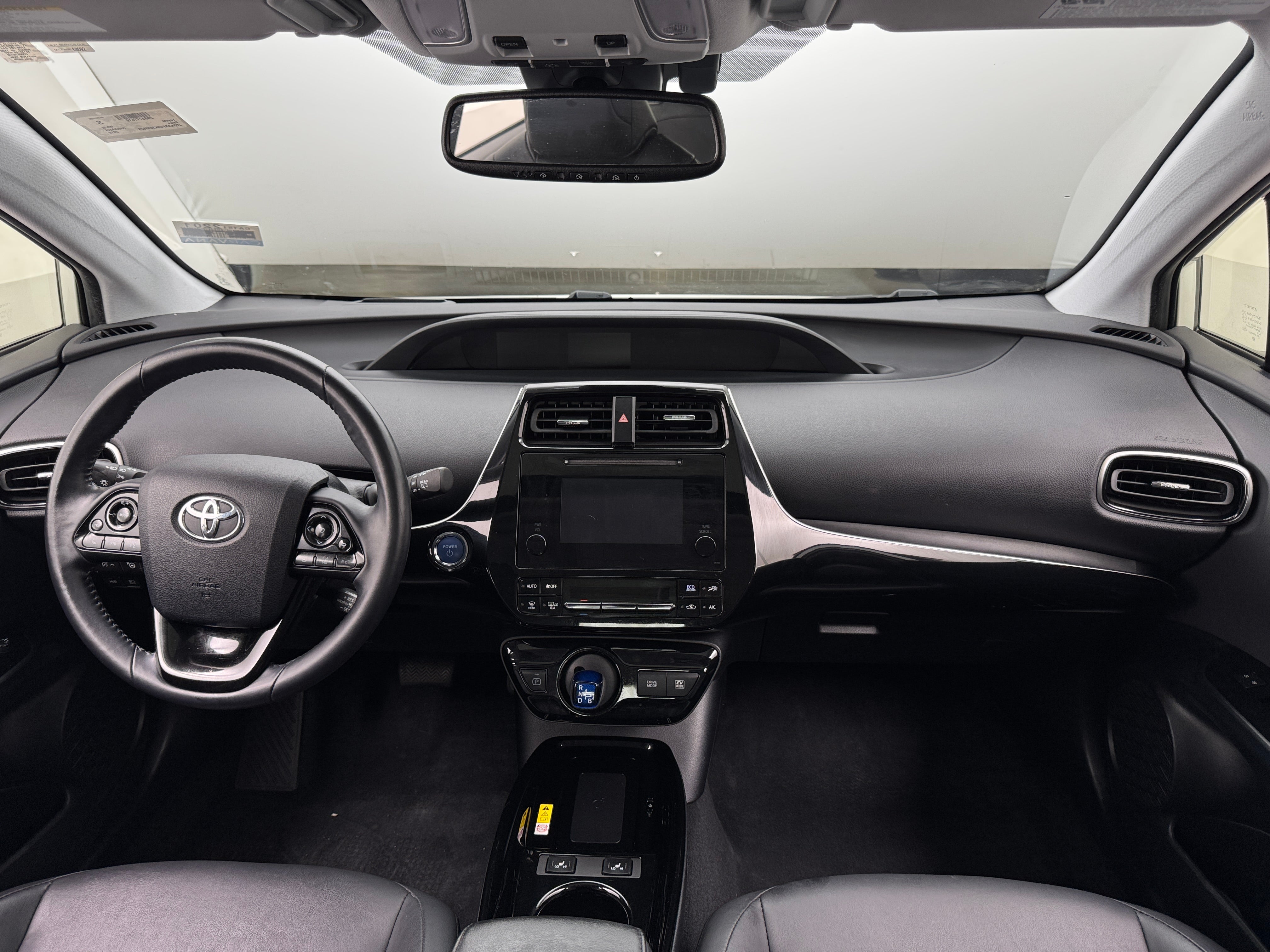 2019 Toyota Prius XLE 2