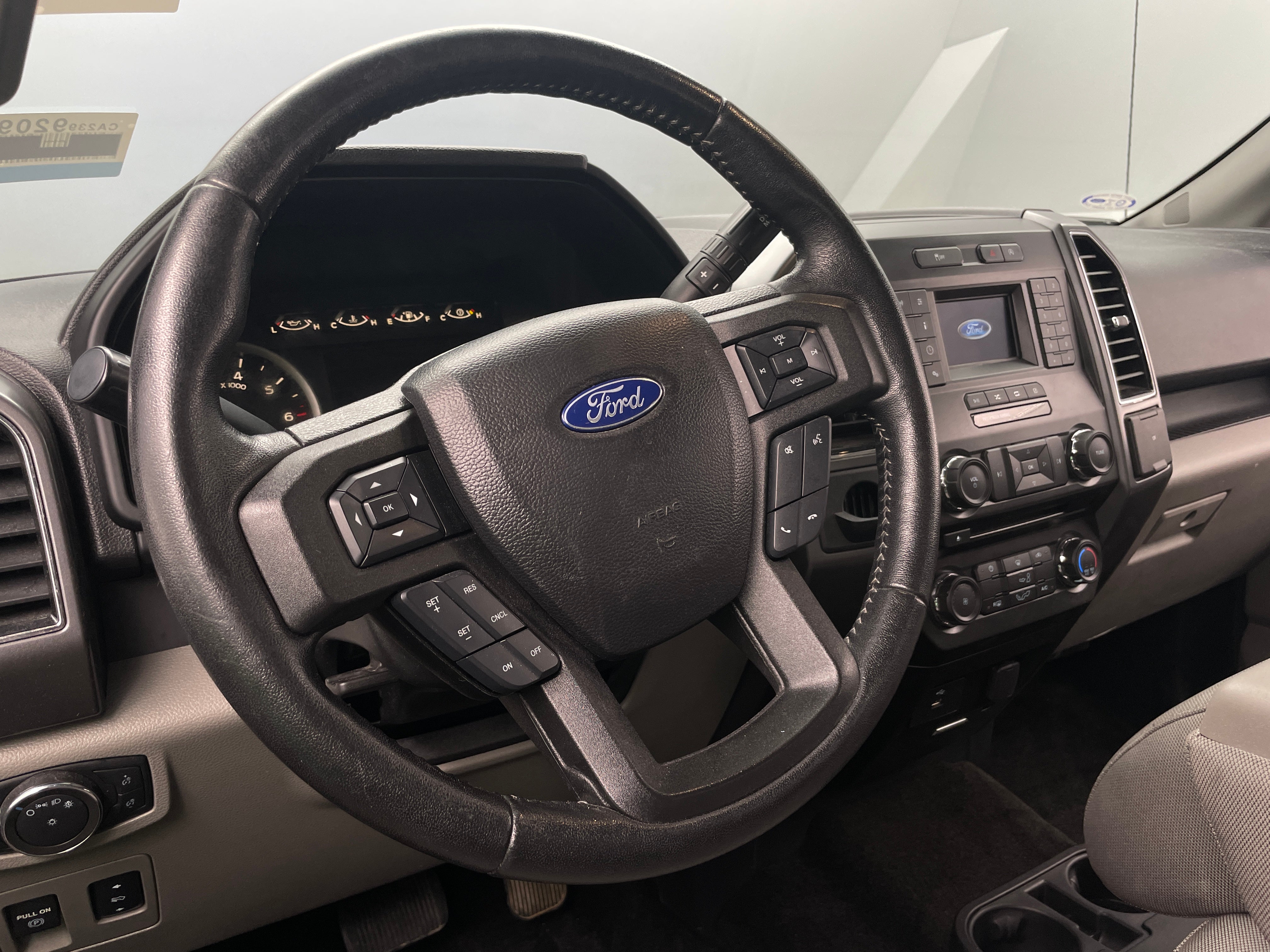 2018 Ford Econoline E-150 5