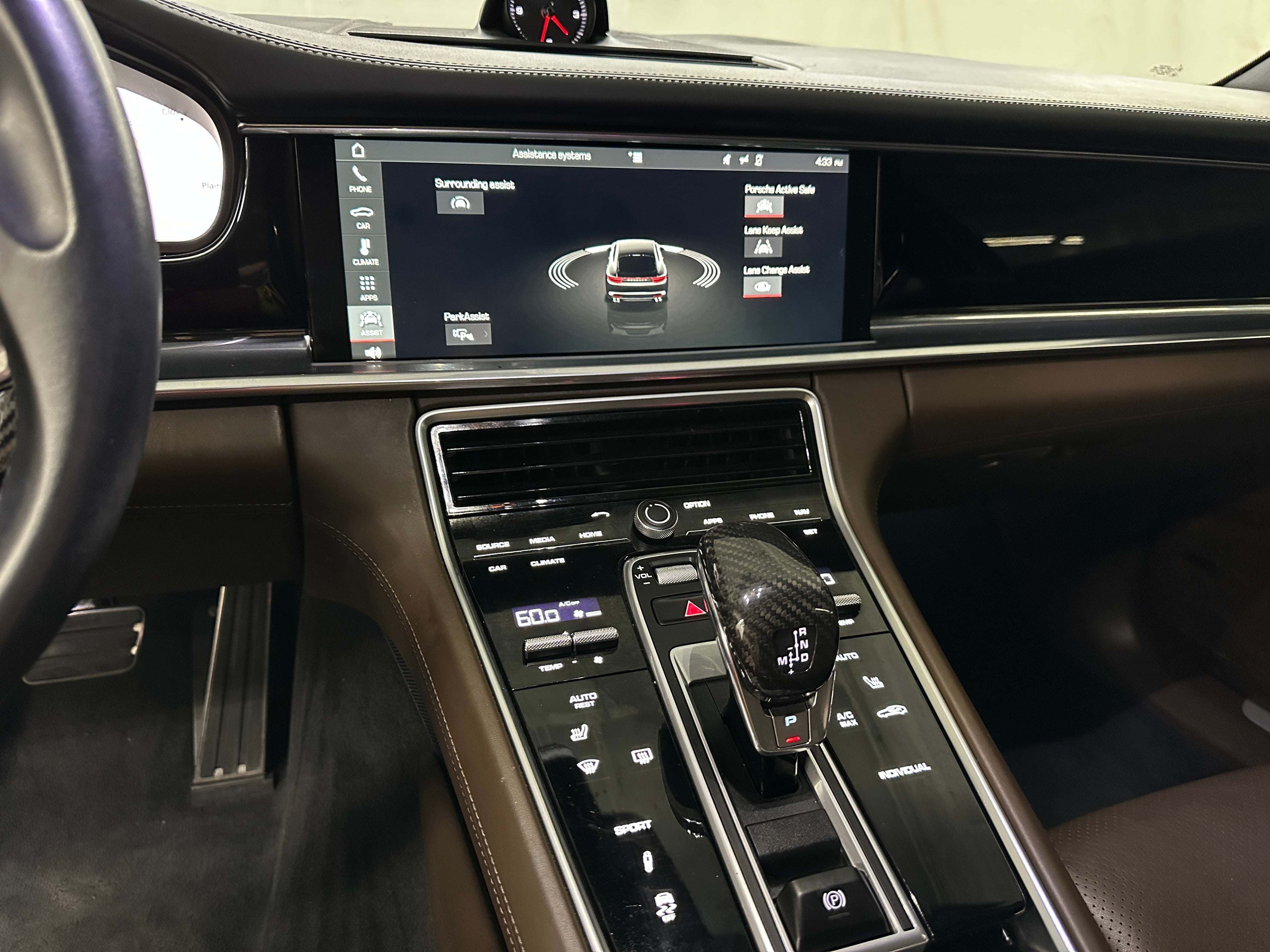 2017 Porsche Panamera 4S 3