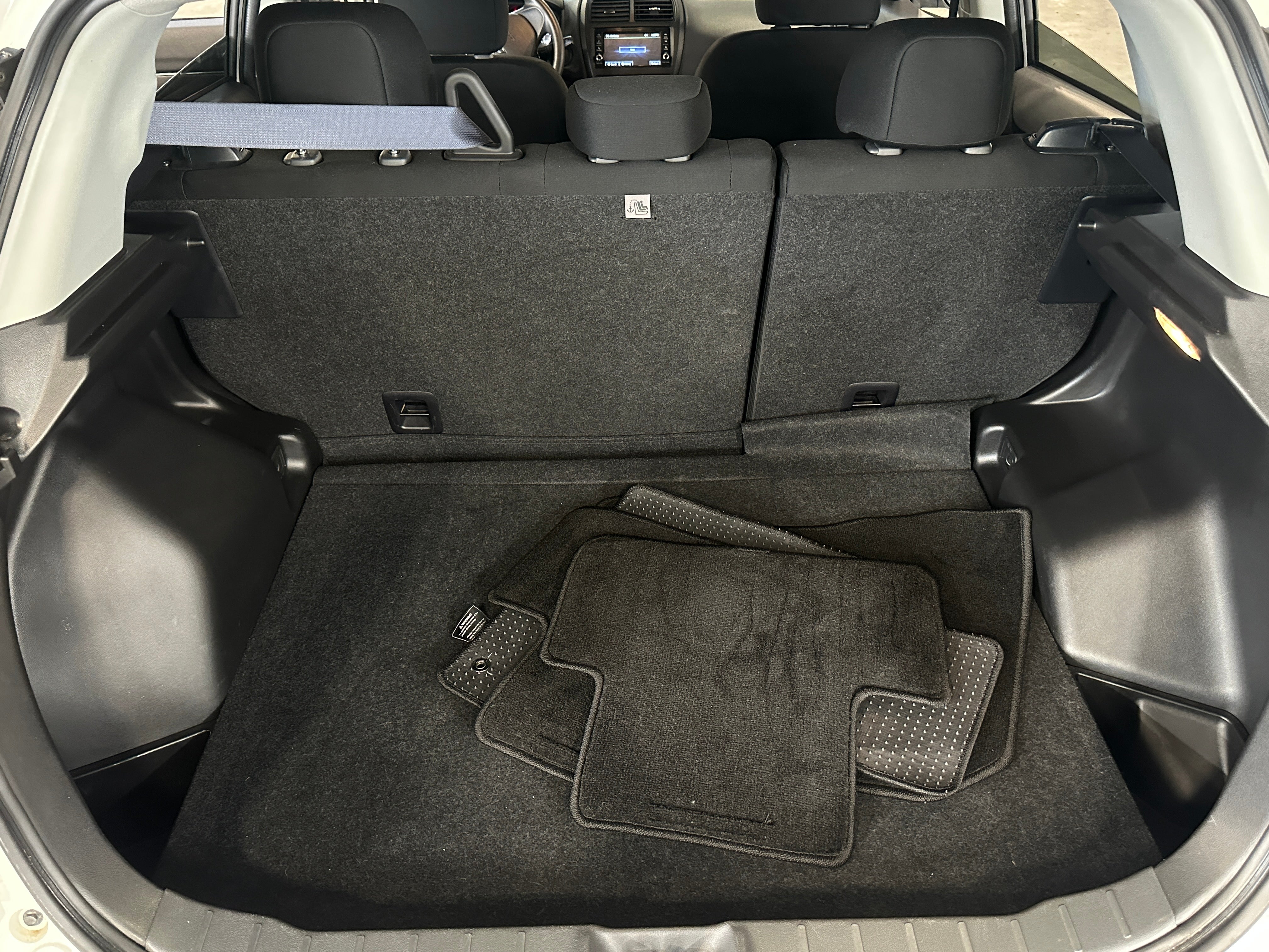 2020 Mitsubishi Outlander Sport ES 7