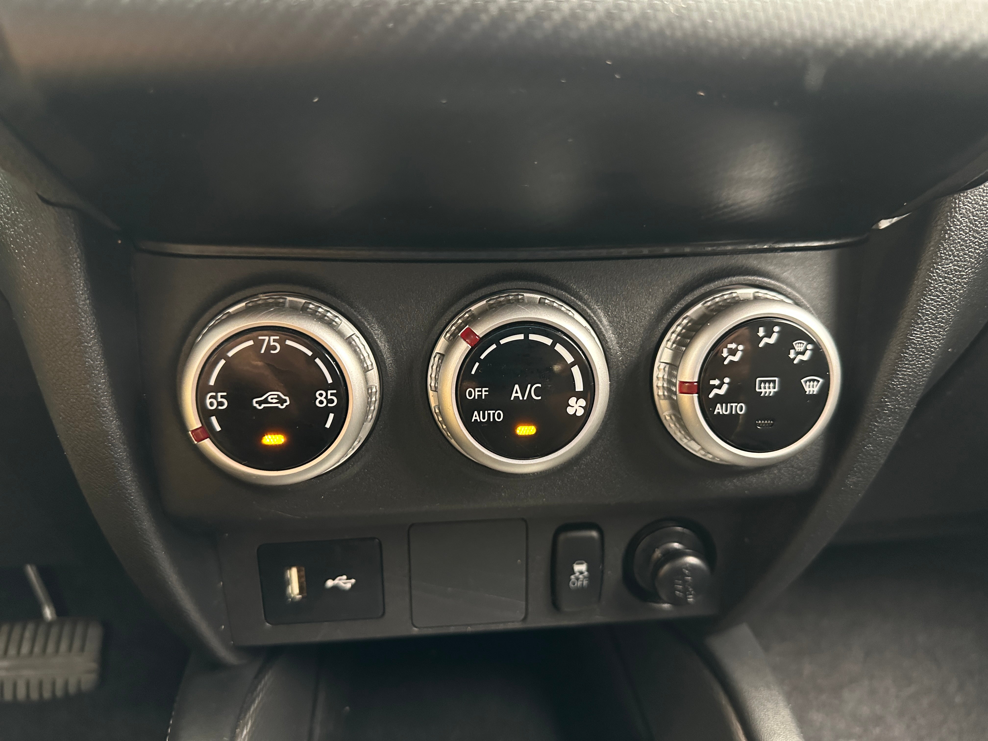 2020 Mitsubishi Outlander Sport ES 4
