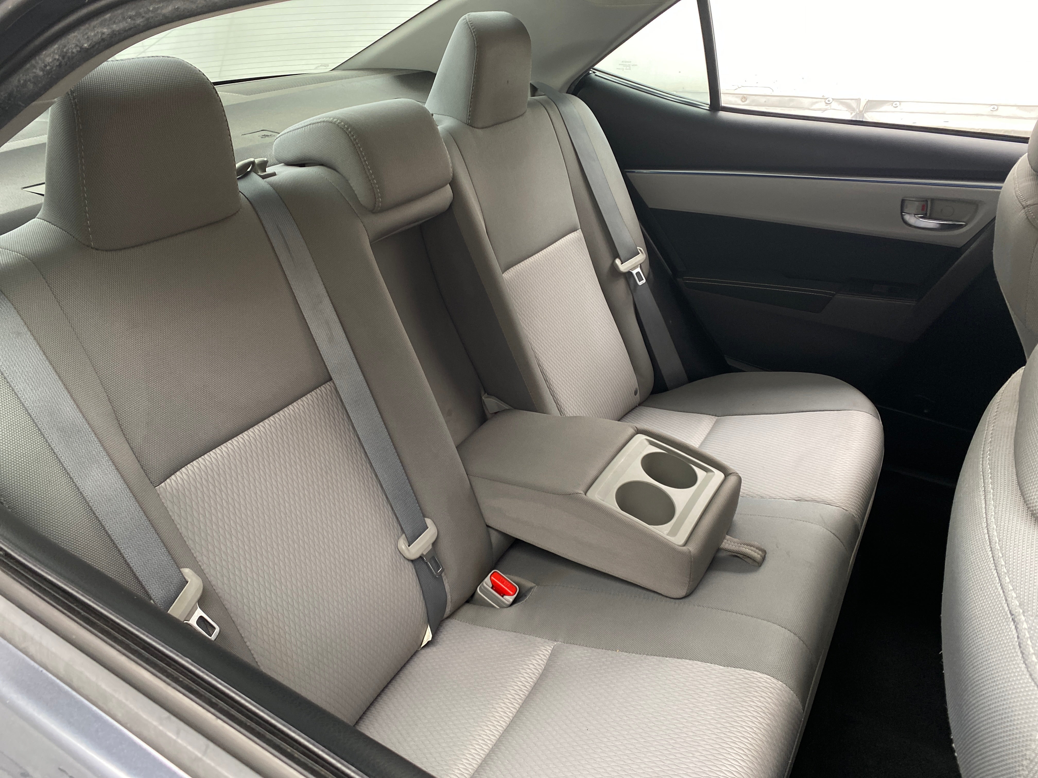 2015 Toyota Corolla LE 6