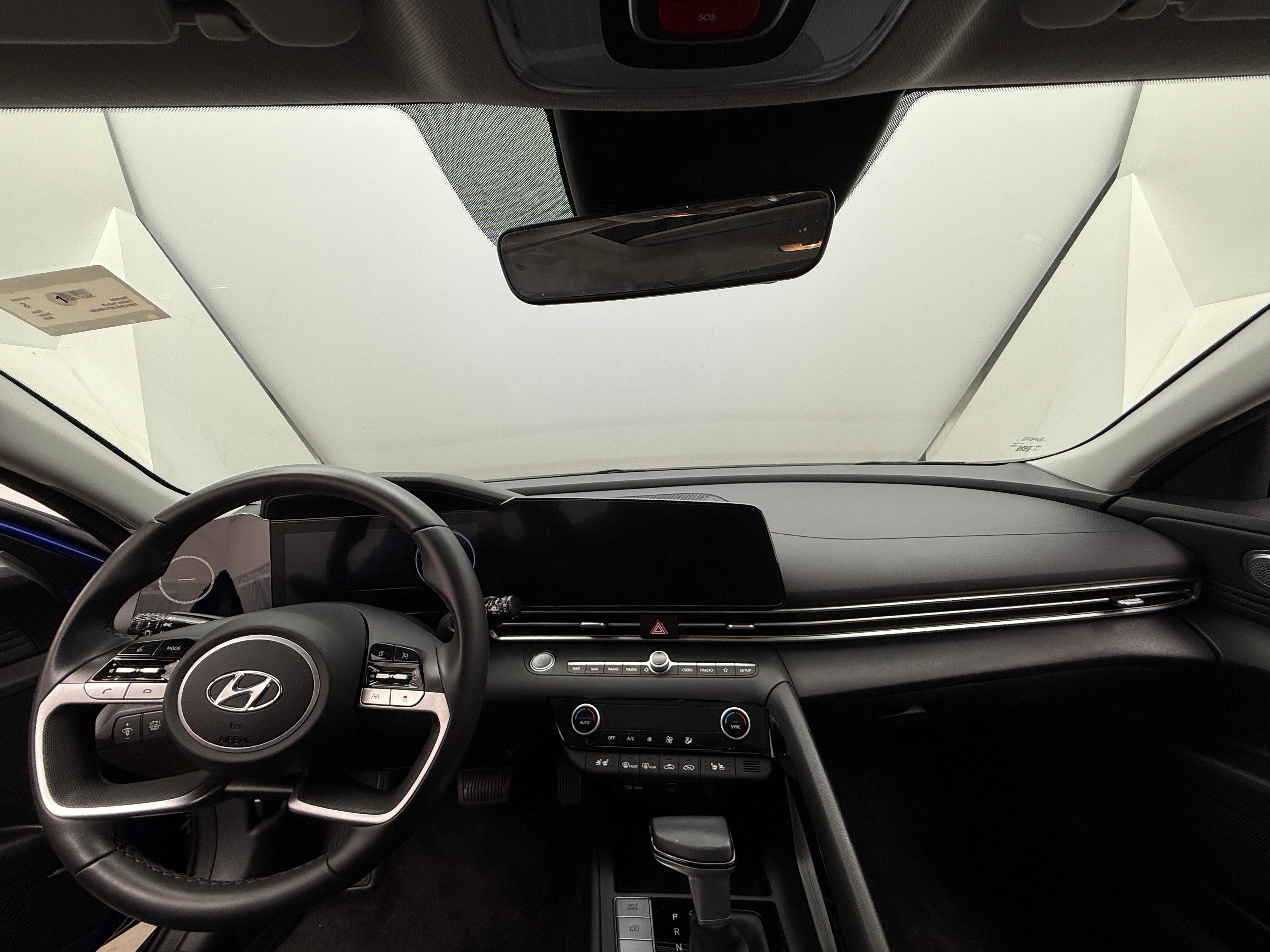 2023 Hyundai Elantra Limited Edition 2