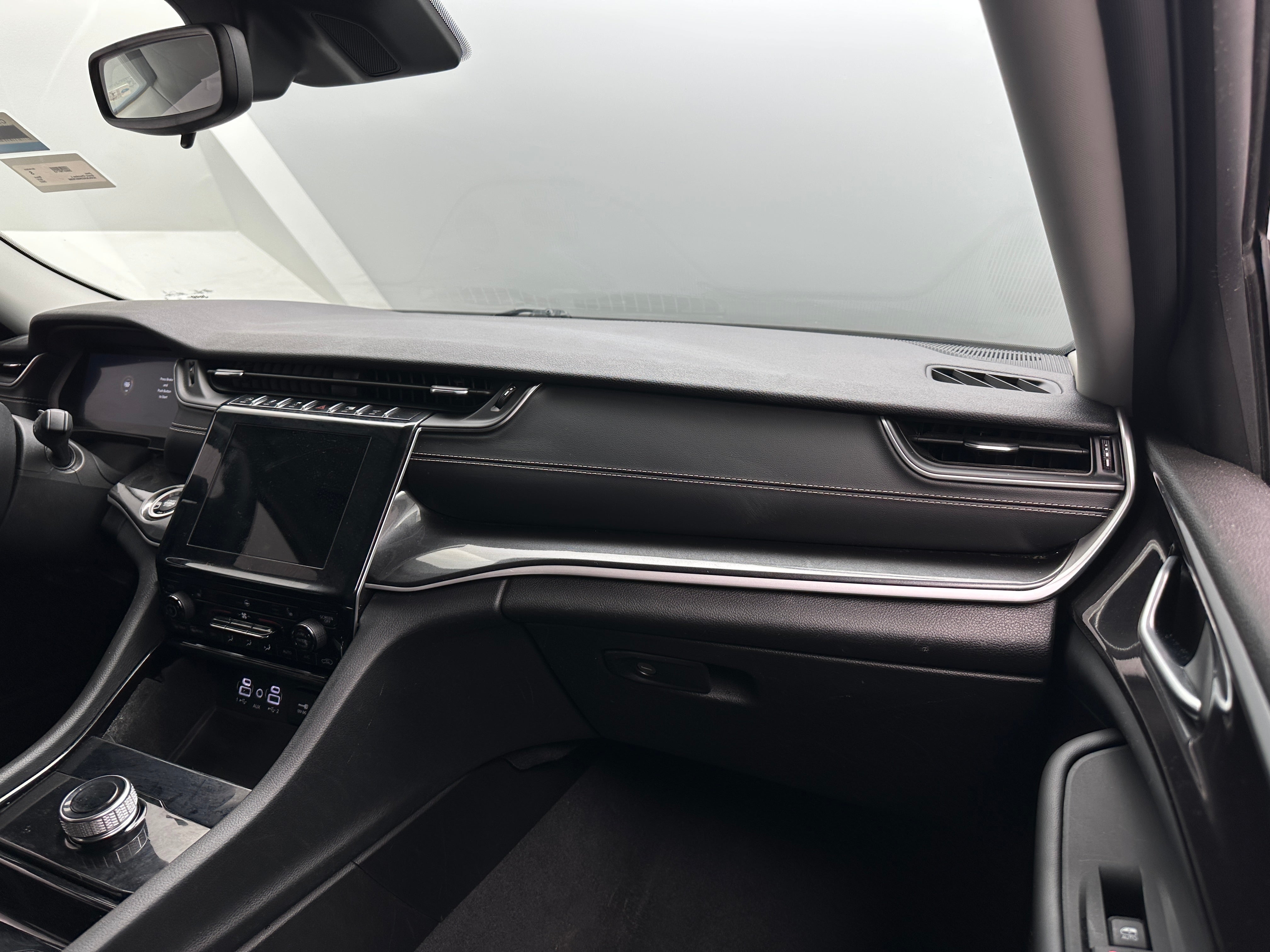 2022 Jeep Grand Cherokee L Laredo 3