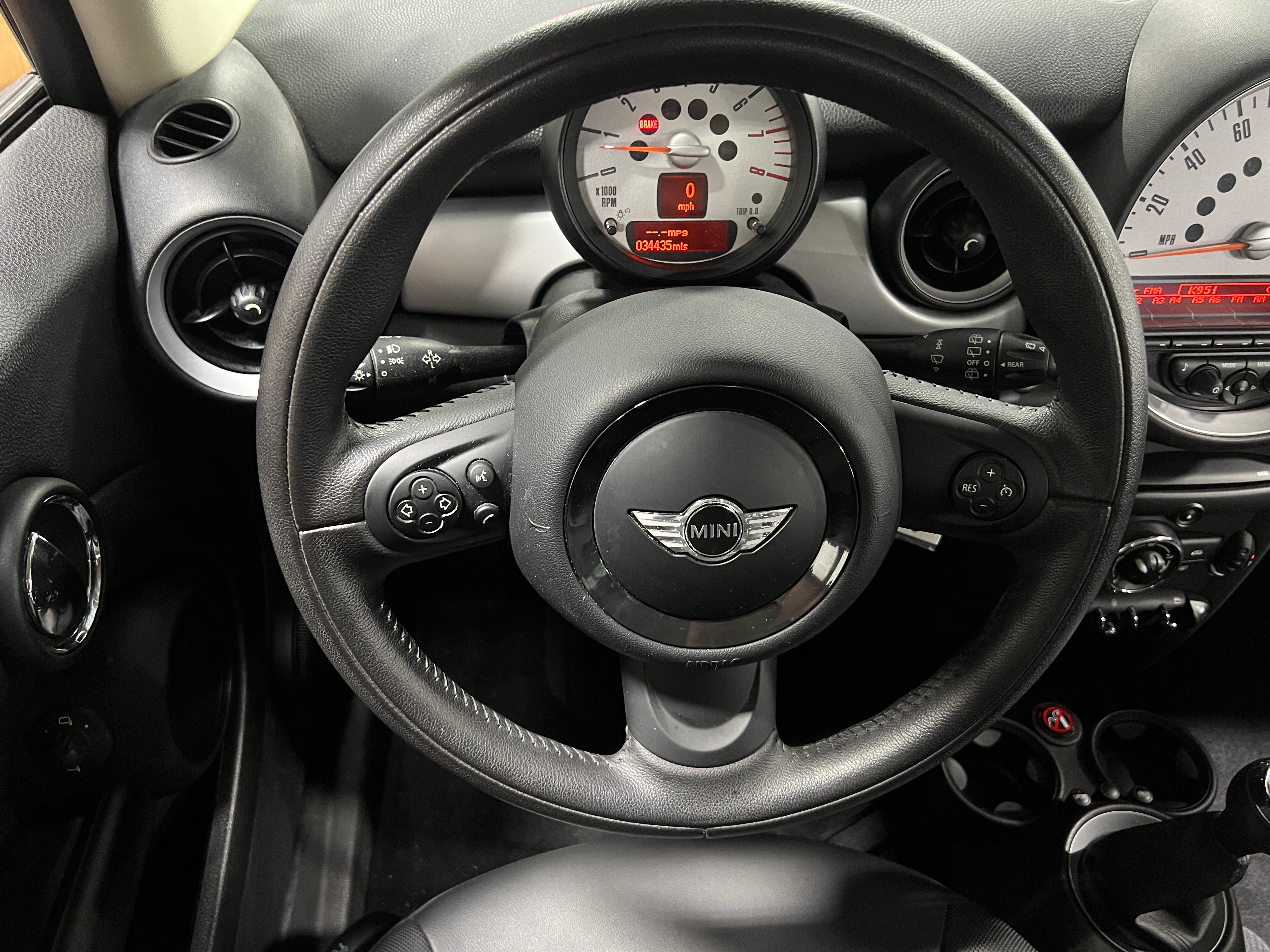 2013 MINI Cooper Hardtop  4