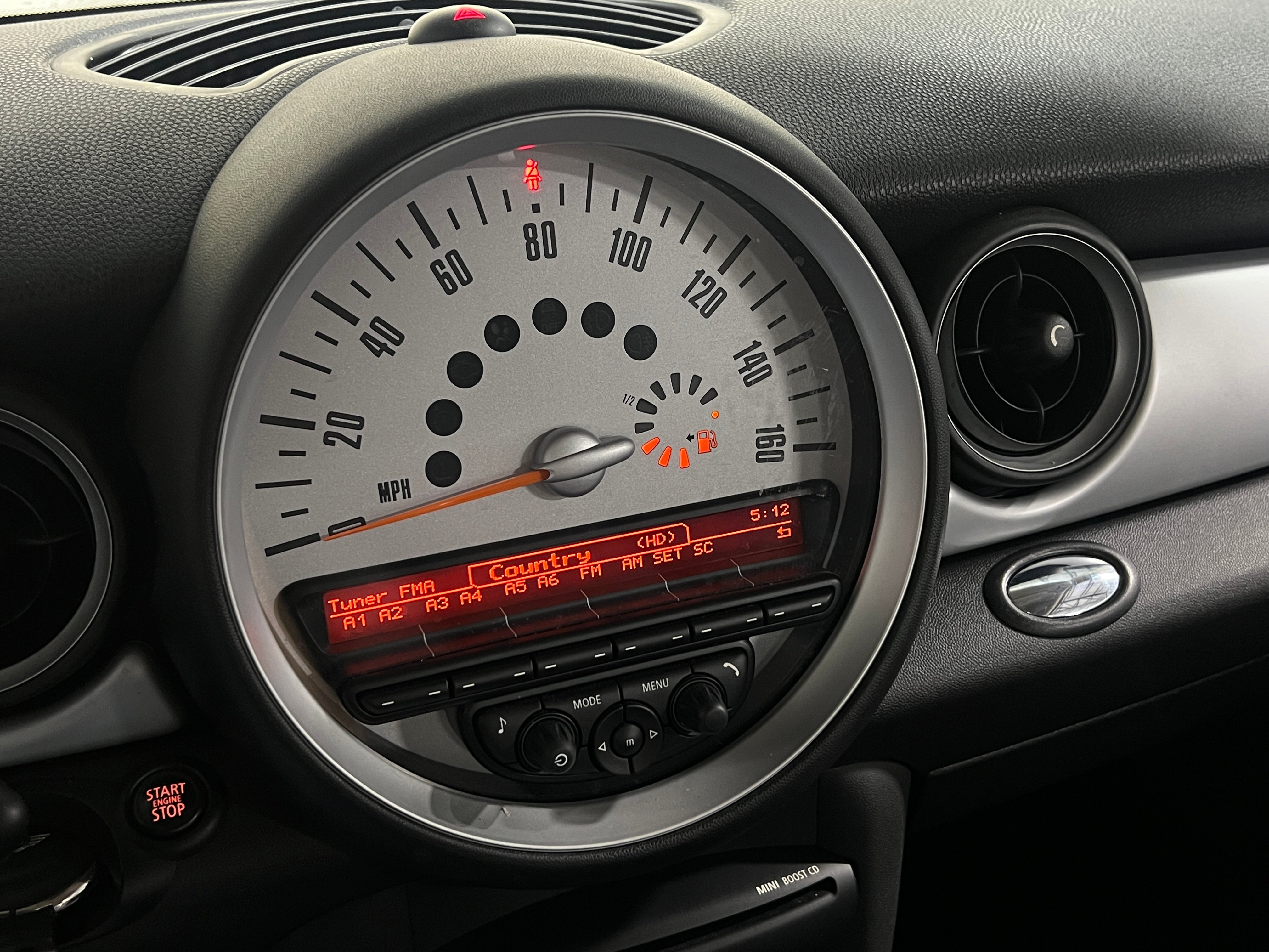 2013 MINI Cooper Hardtop  3