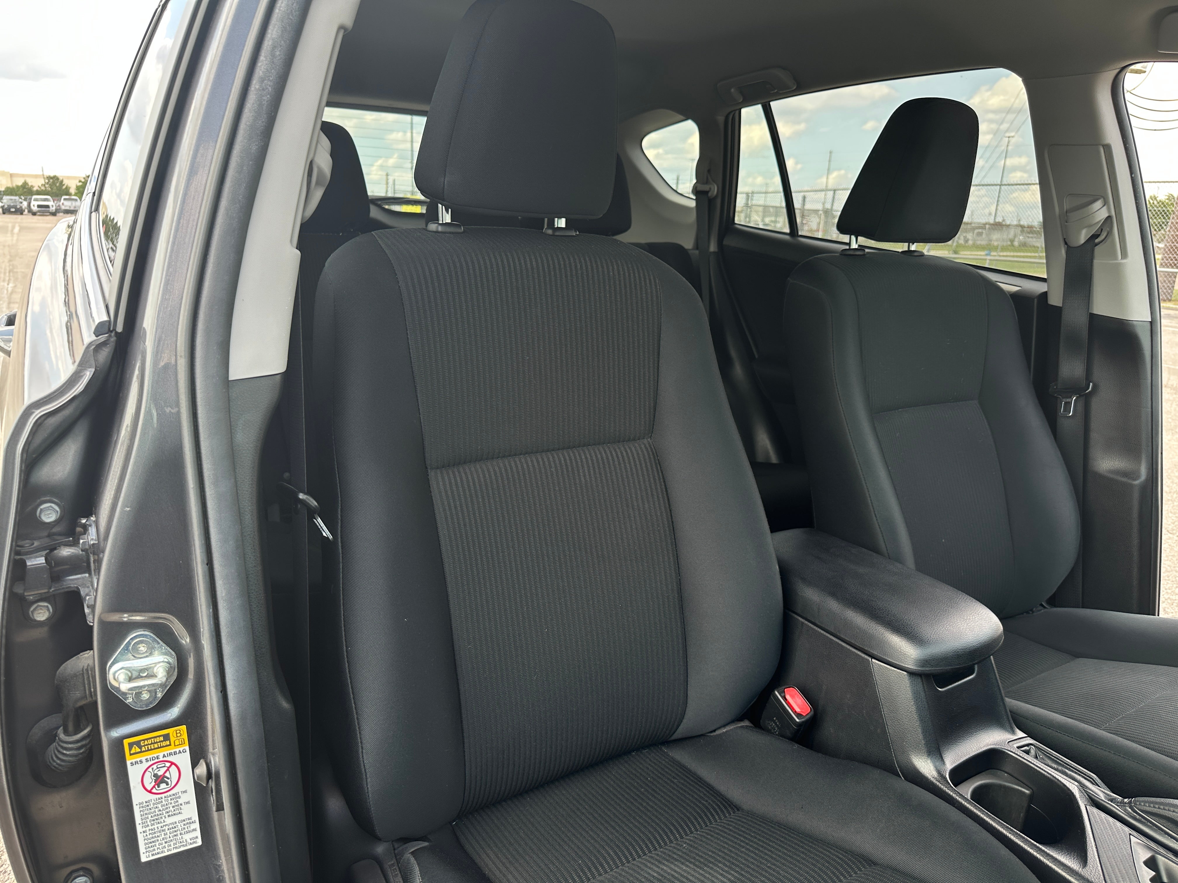 2015 Toyota RAV4 LE 2