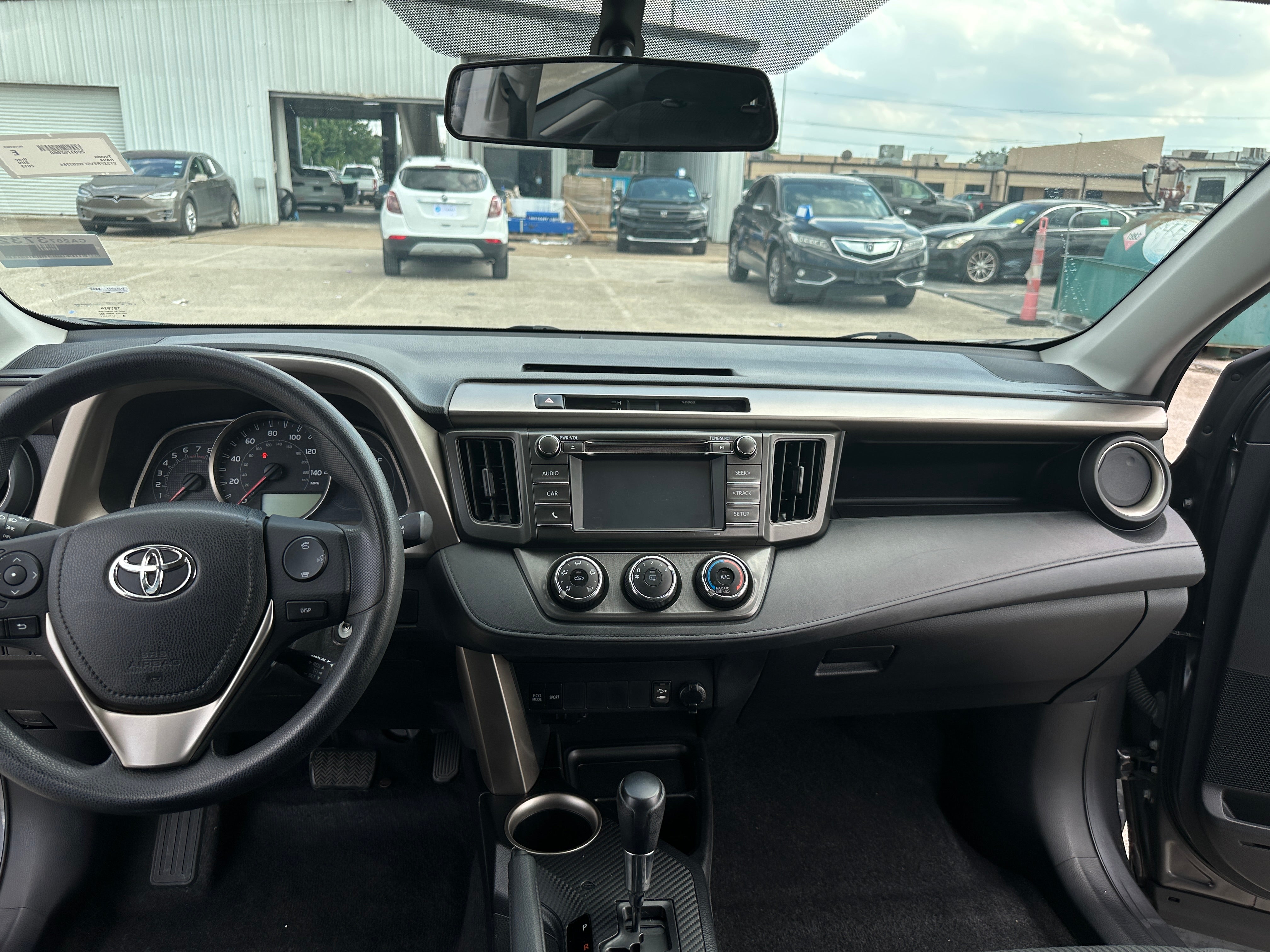2015 Toyota RAV4 LE 3