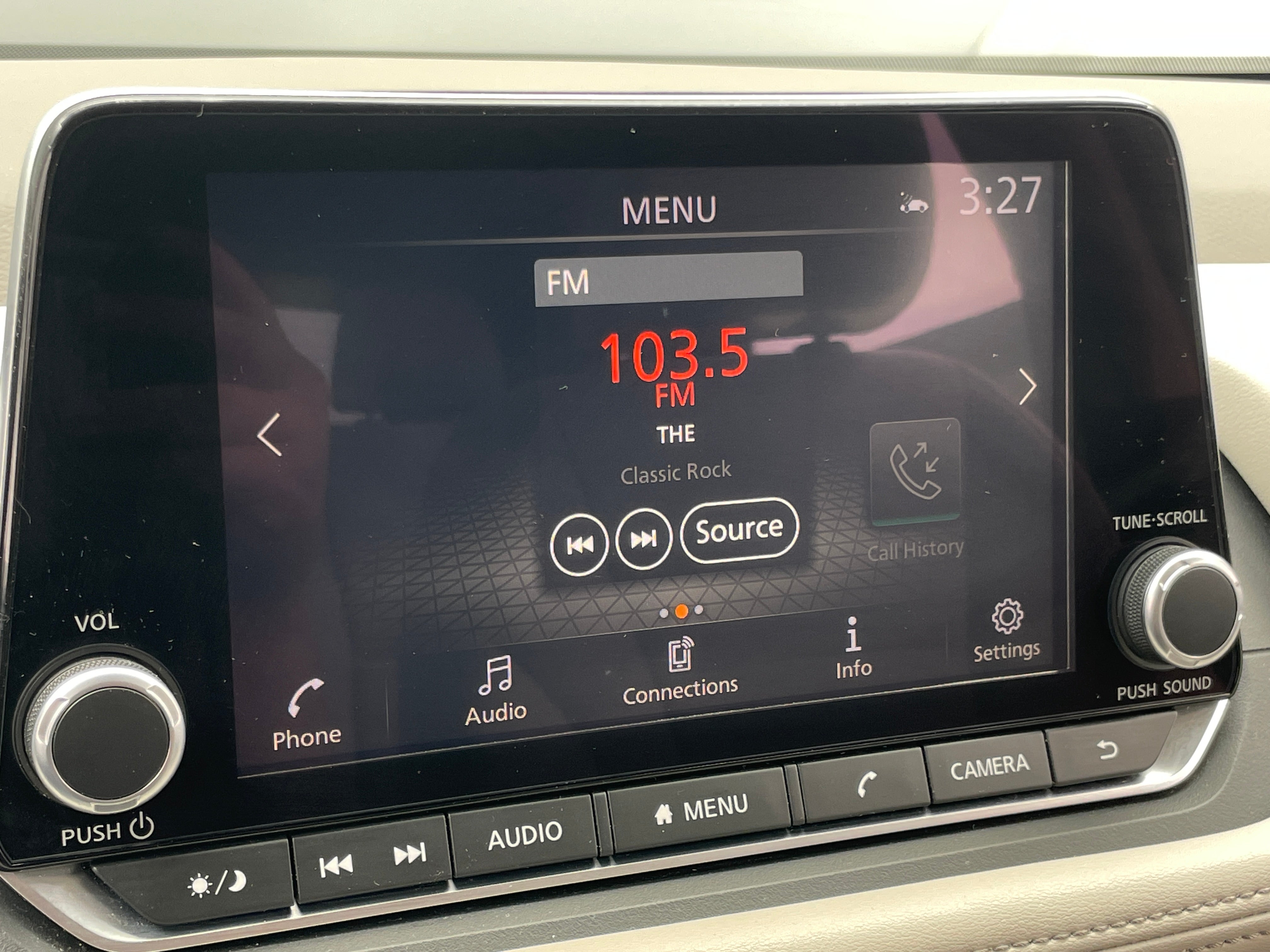 2023 Nissan Rogue SV 4