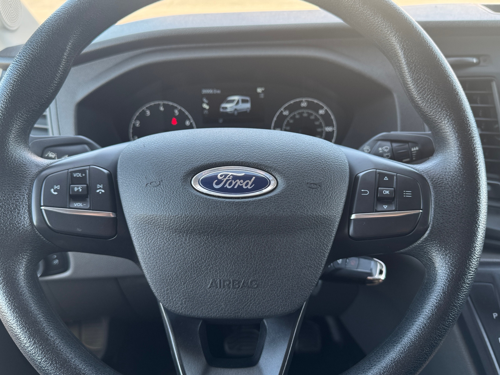 Thumbnail: 2022 Ford Econoline - 5