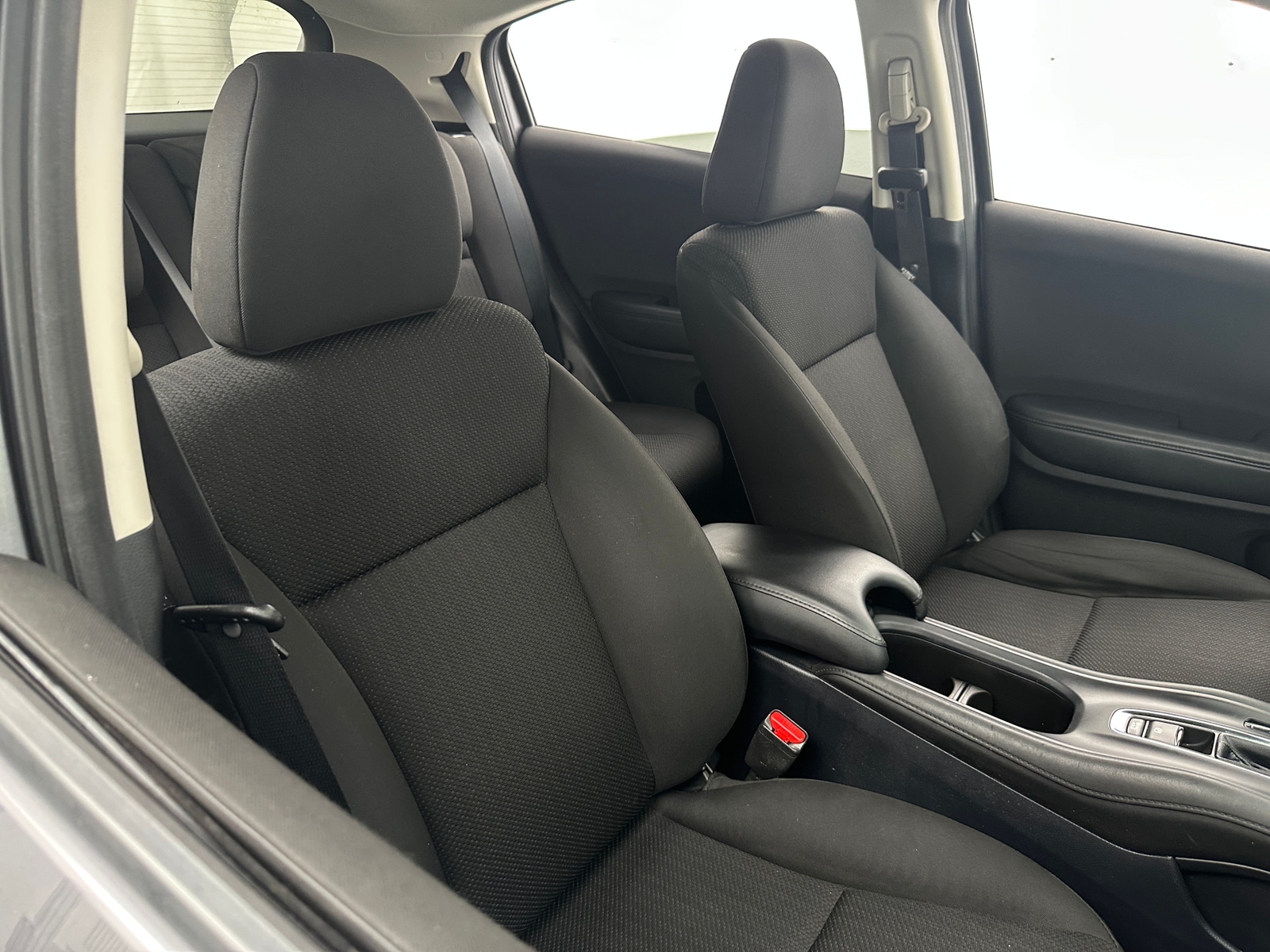 Thumbnail: 2018 Honda HR-V - 2