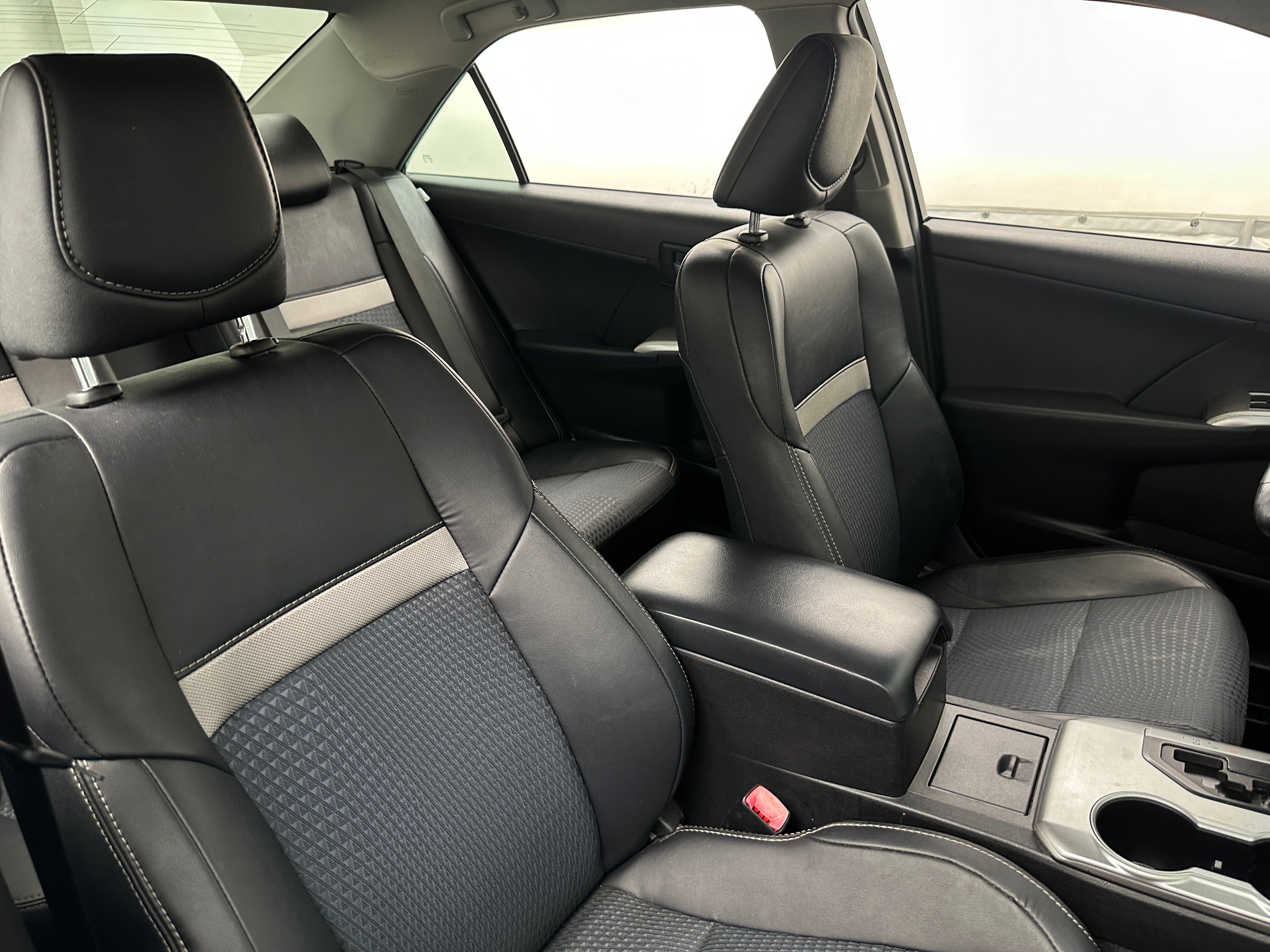 2013 Toyota Camry SE 2