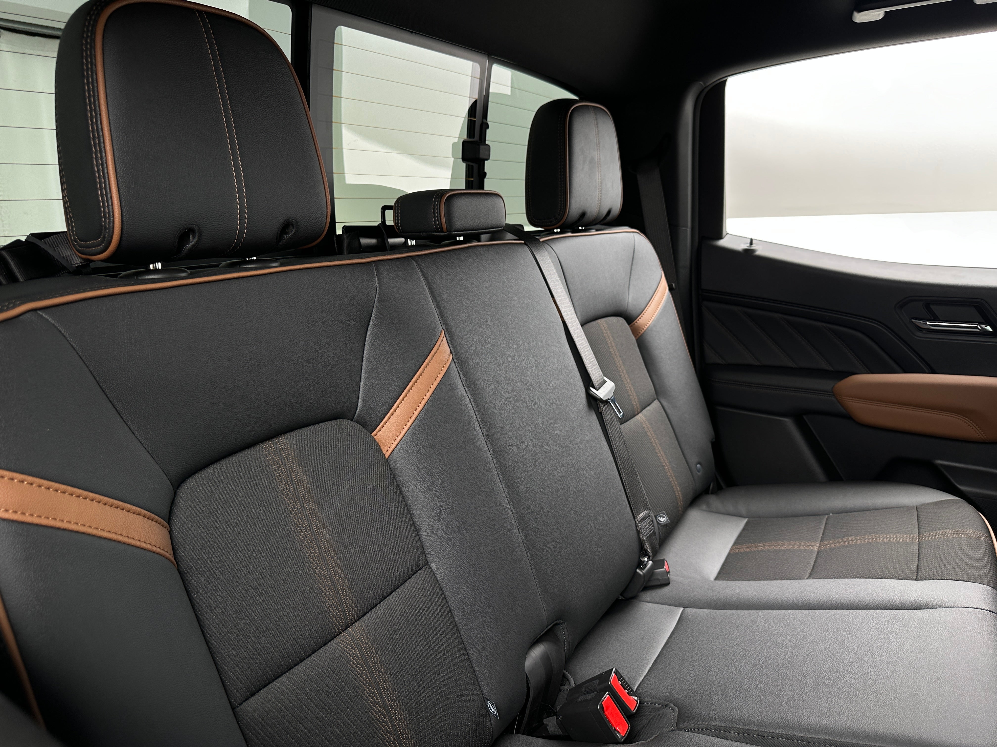 2024 GMC Canyon AT4 6