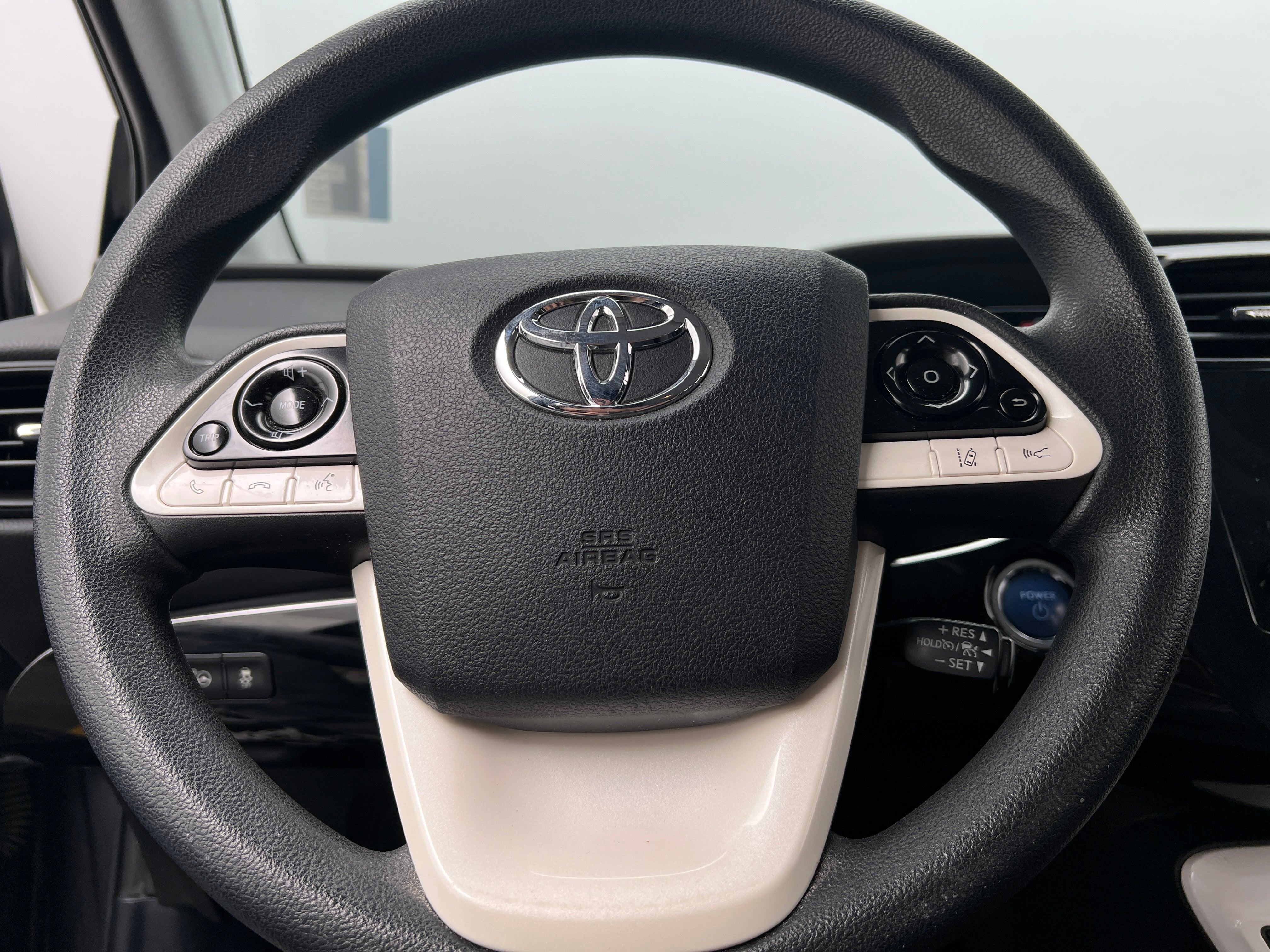 2017 Toyota Prius Two 5