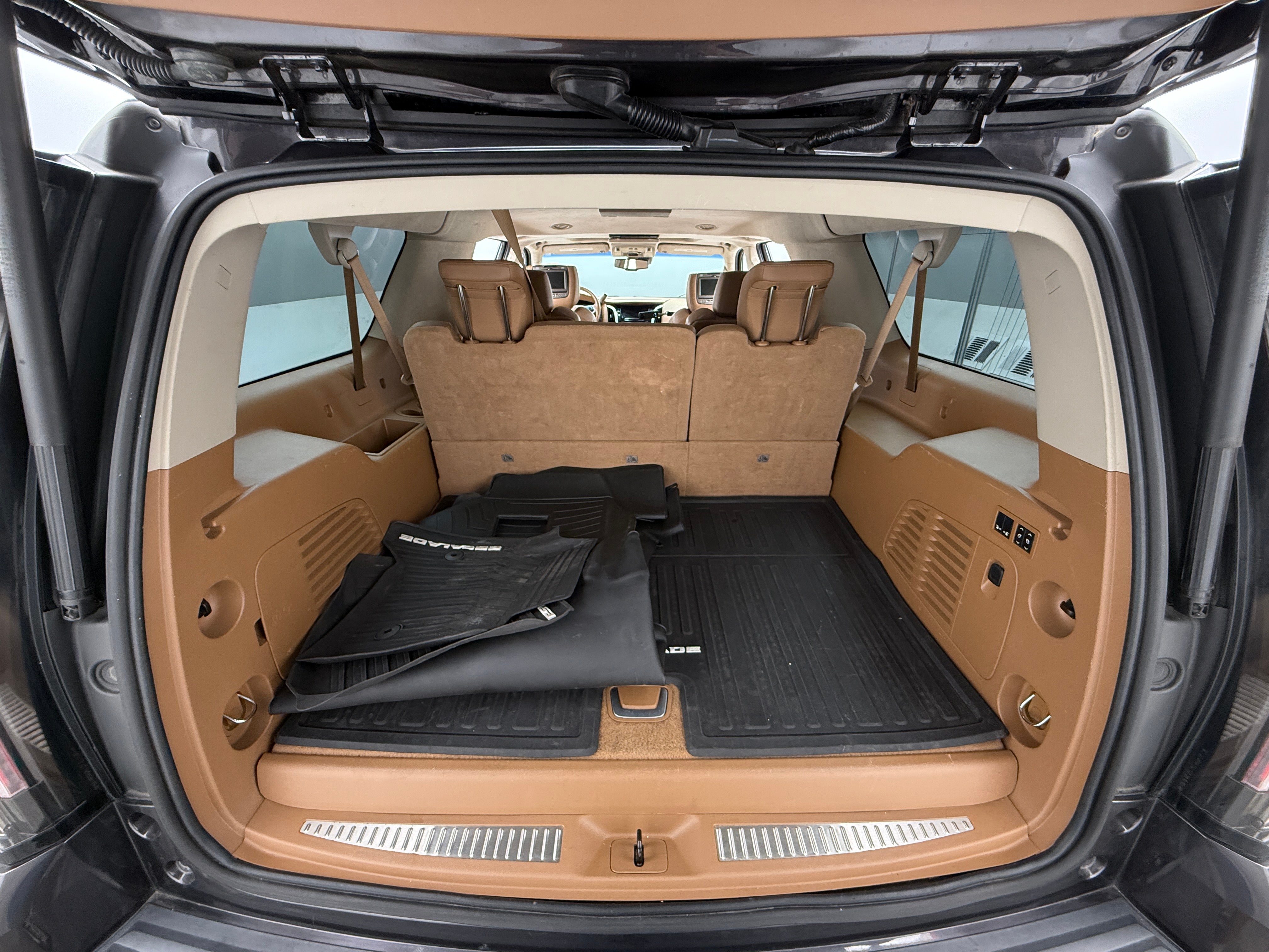 2016 Cadillac Escalade ESV Platinum 6