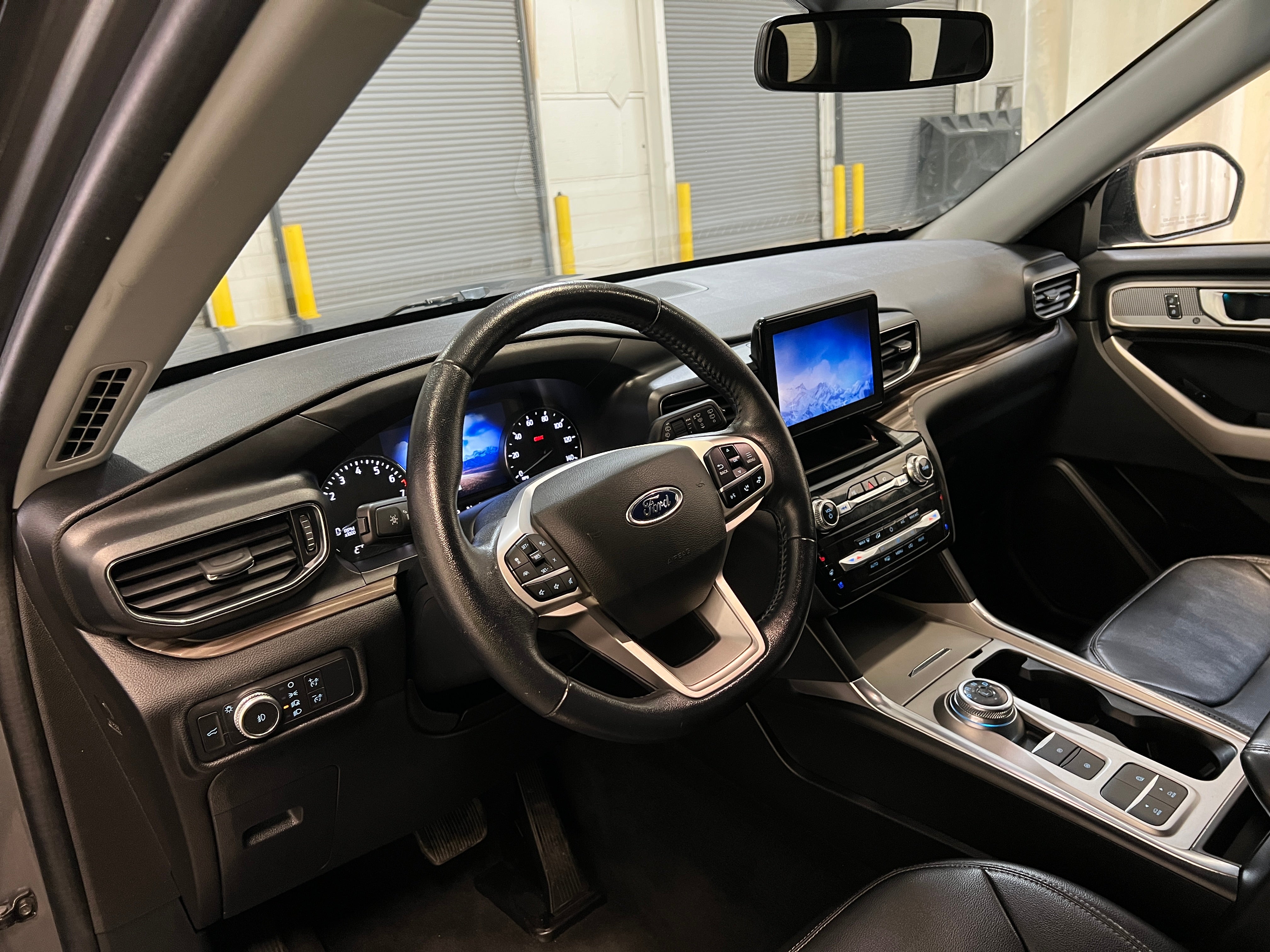 2022 Ford Explorer Limited 2