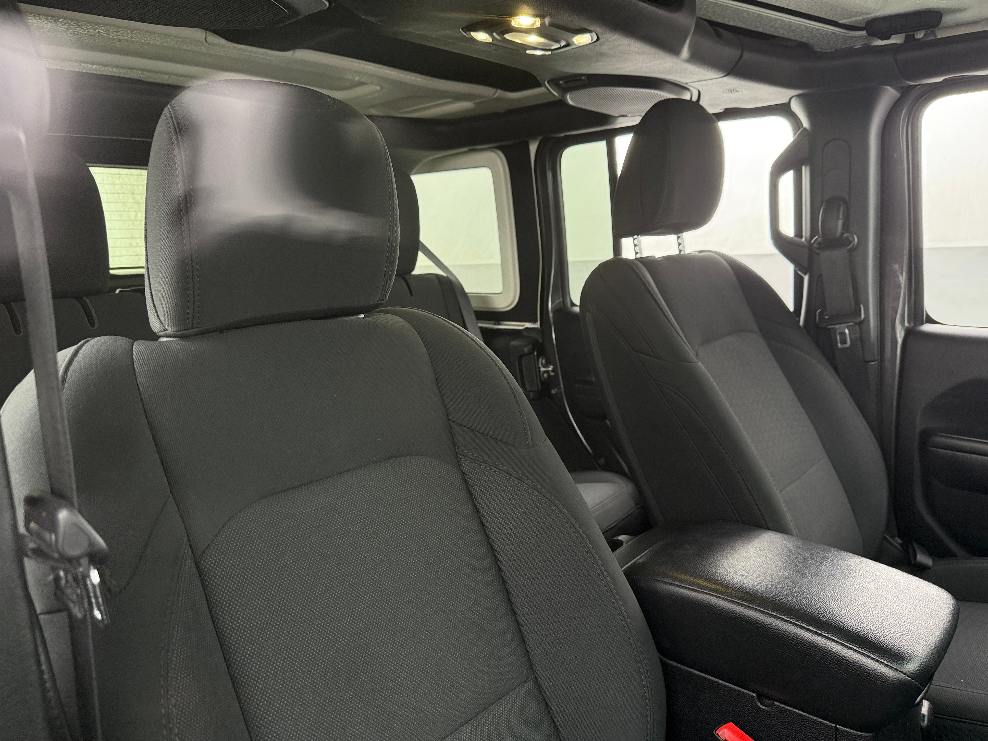 2020 Jeep Wrangler Unlimited Sport S 2