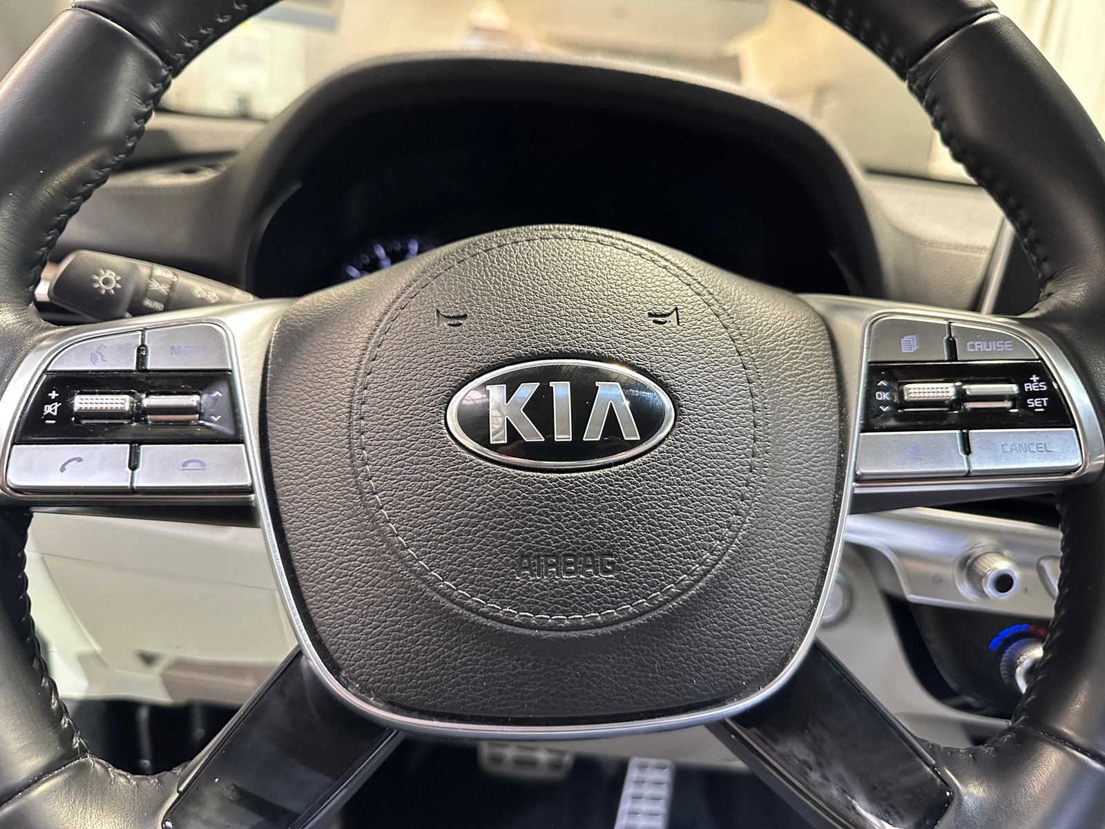 Thumbnail: 2020 Kia Telluride - 4