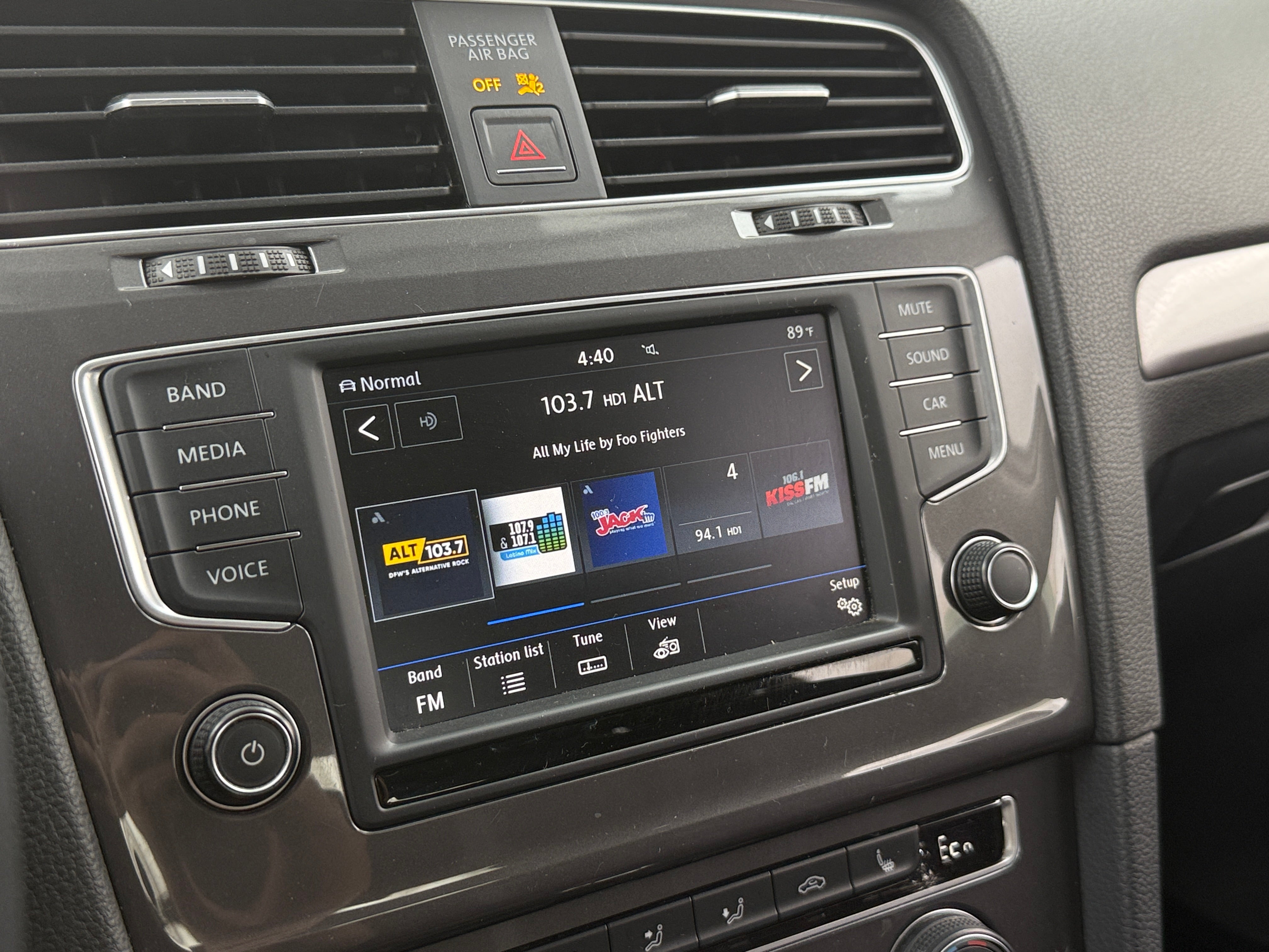 2016 Volkswagen e-Golf SE 4