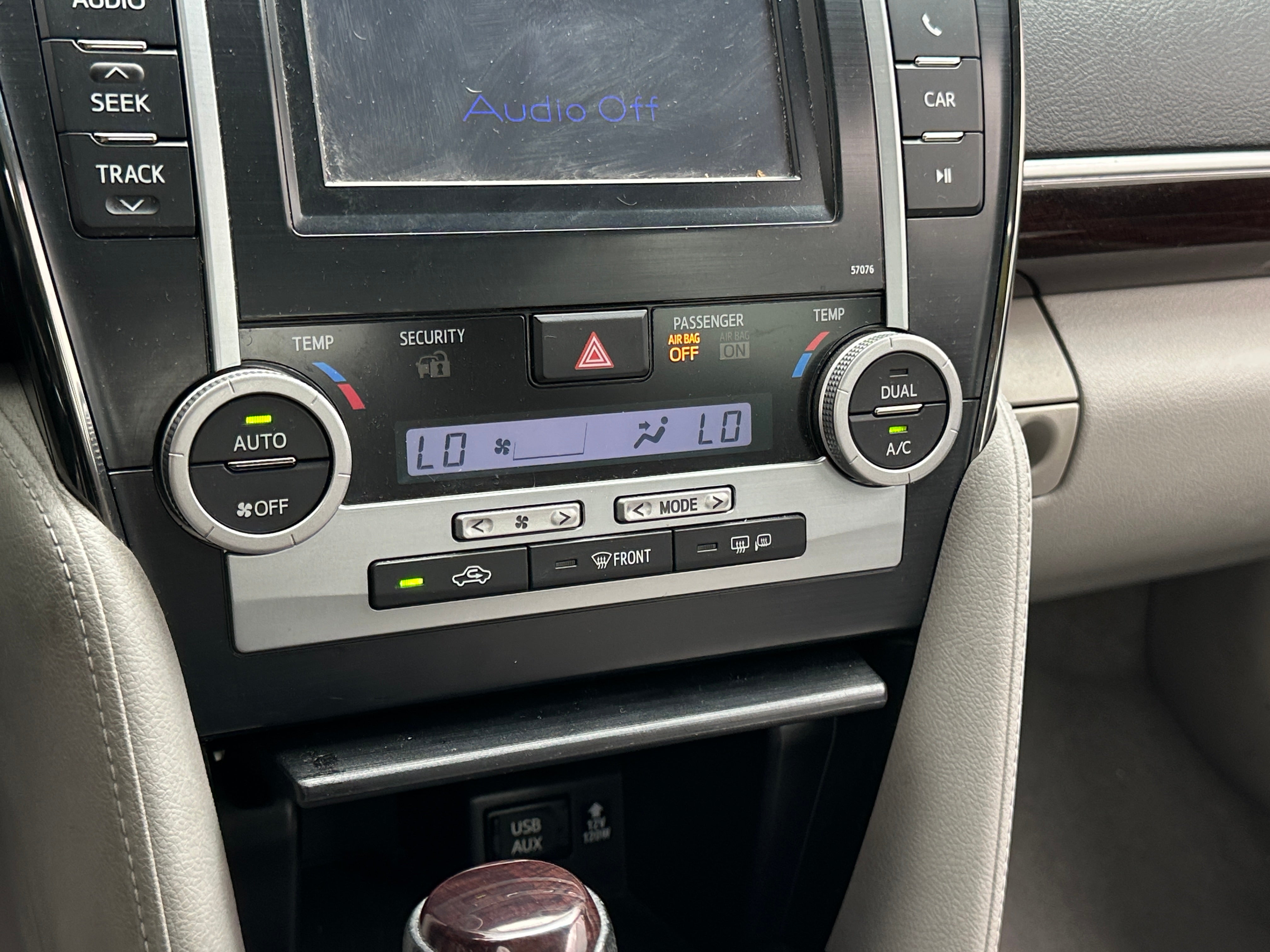 2013 Toyota Camry XLE 4