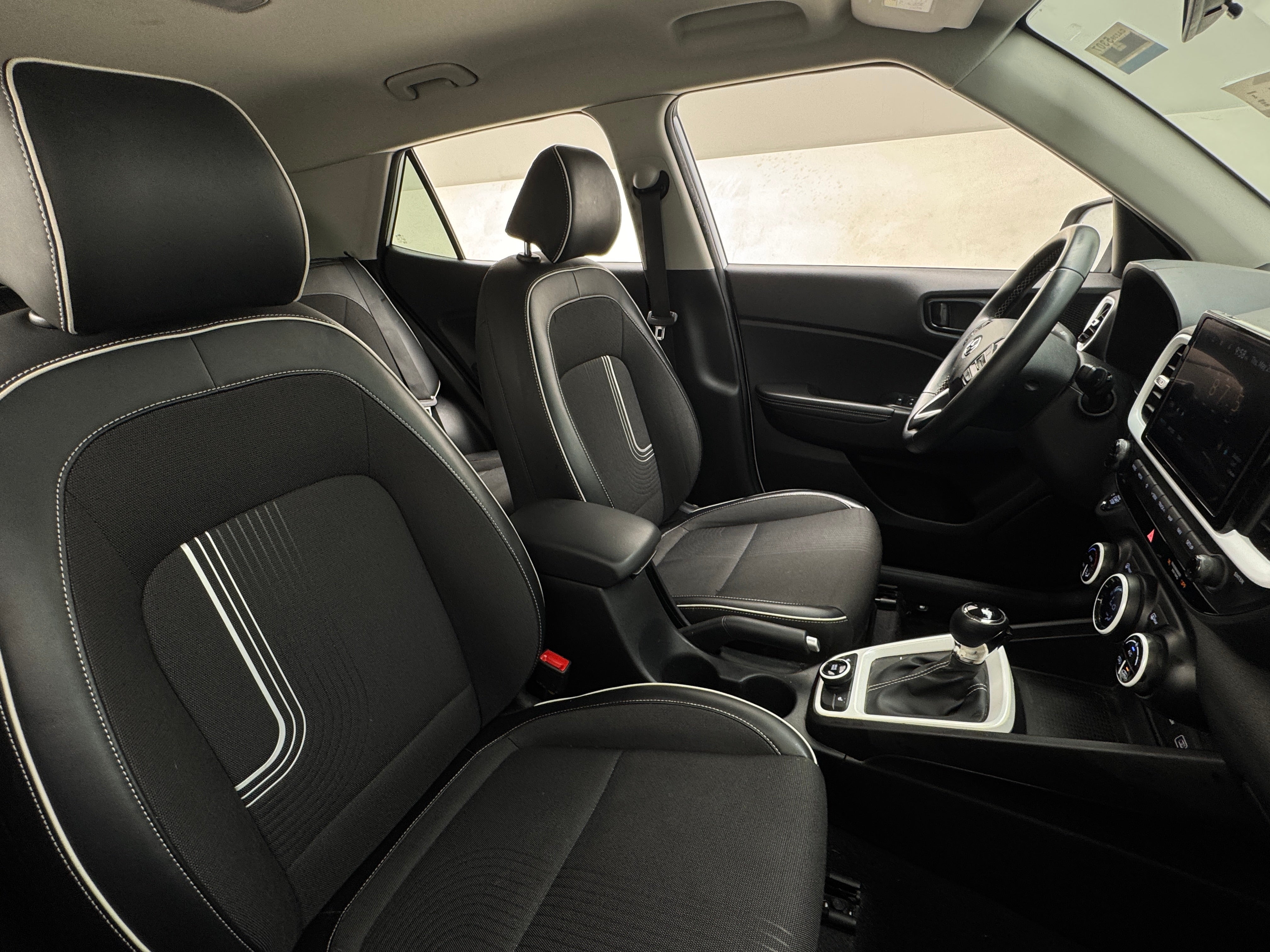 2022 Hyundai Venue Limited 2