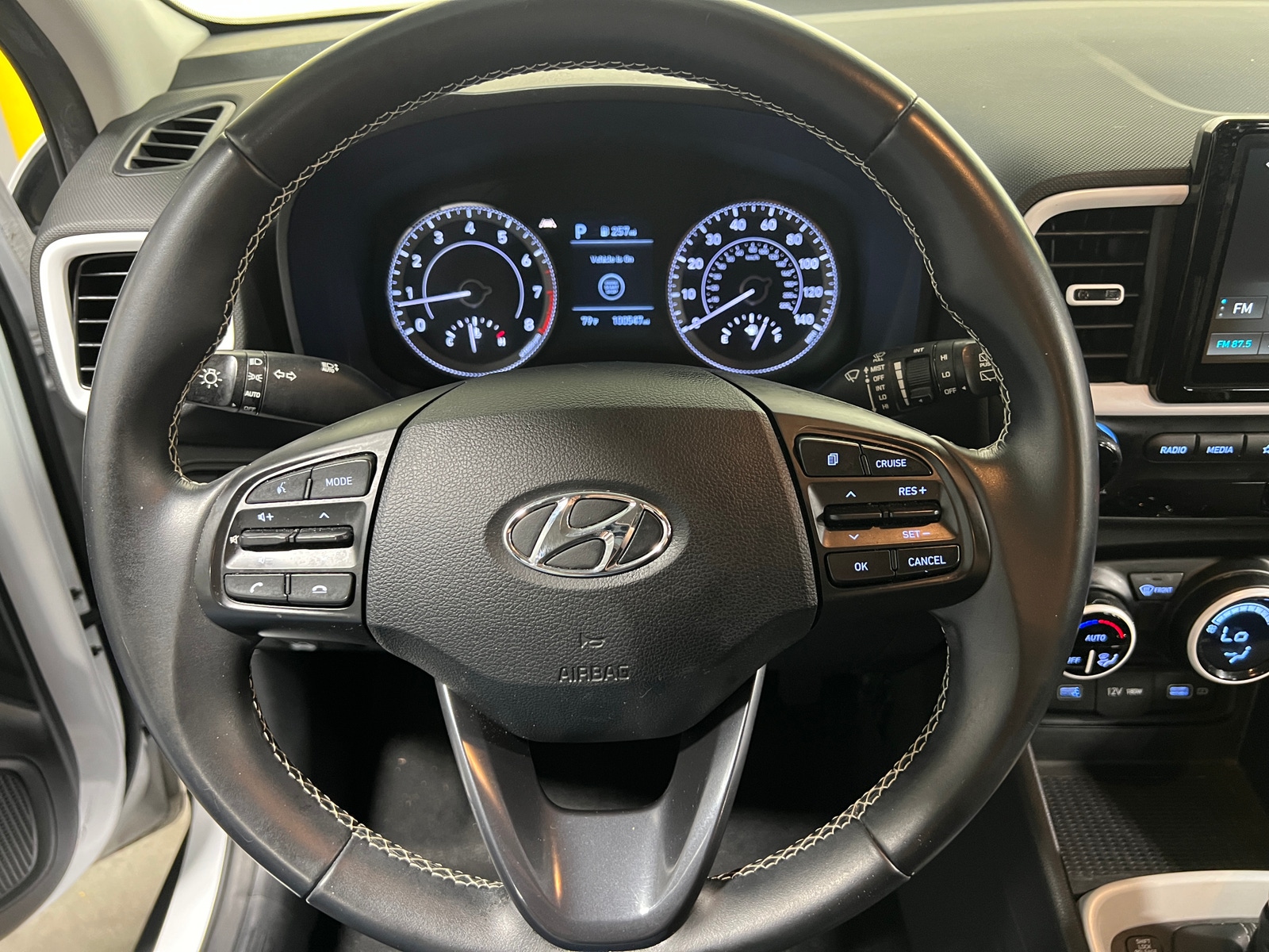 Thumbnail: 2022 Hyundai Venue - 5