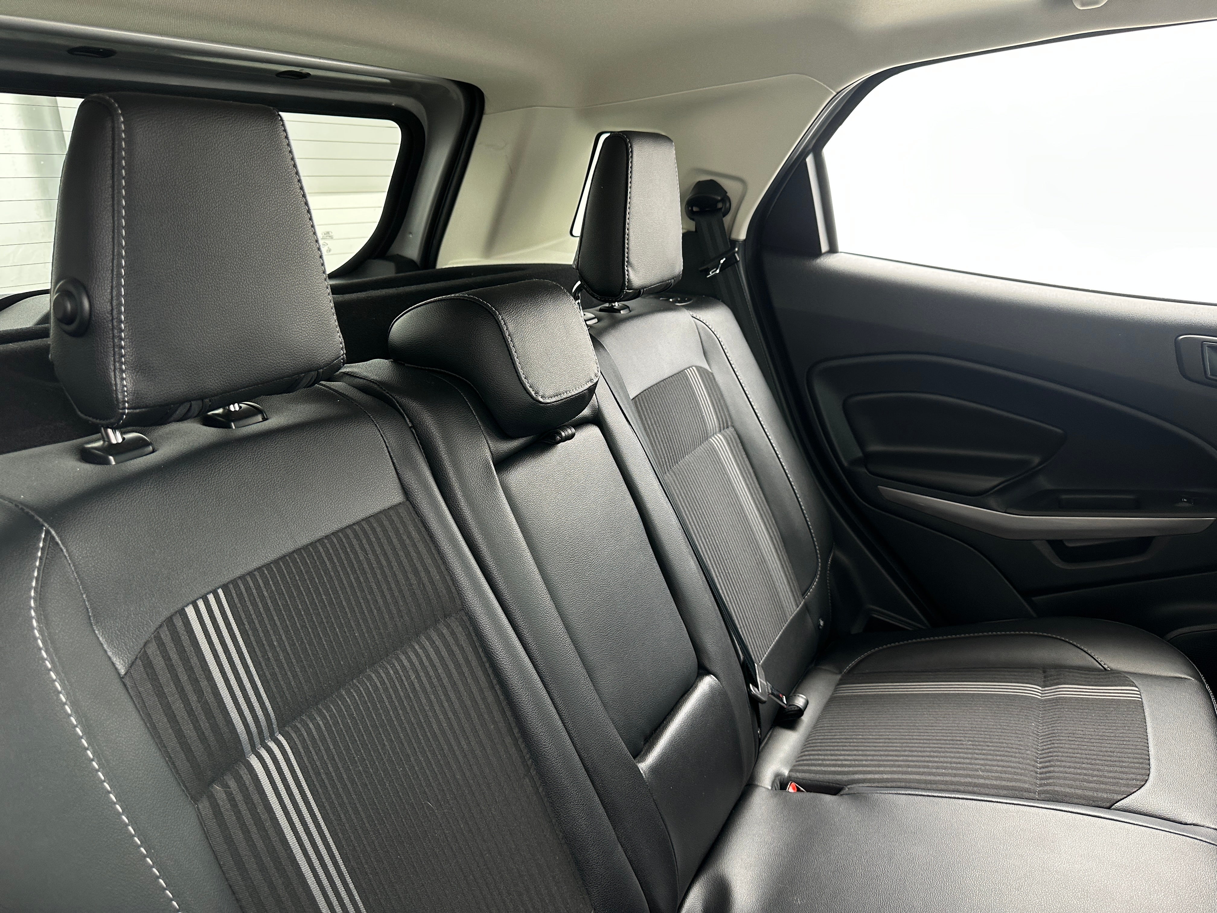 2021 Ford EcoSport SES 6