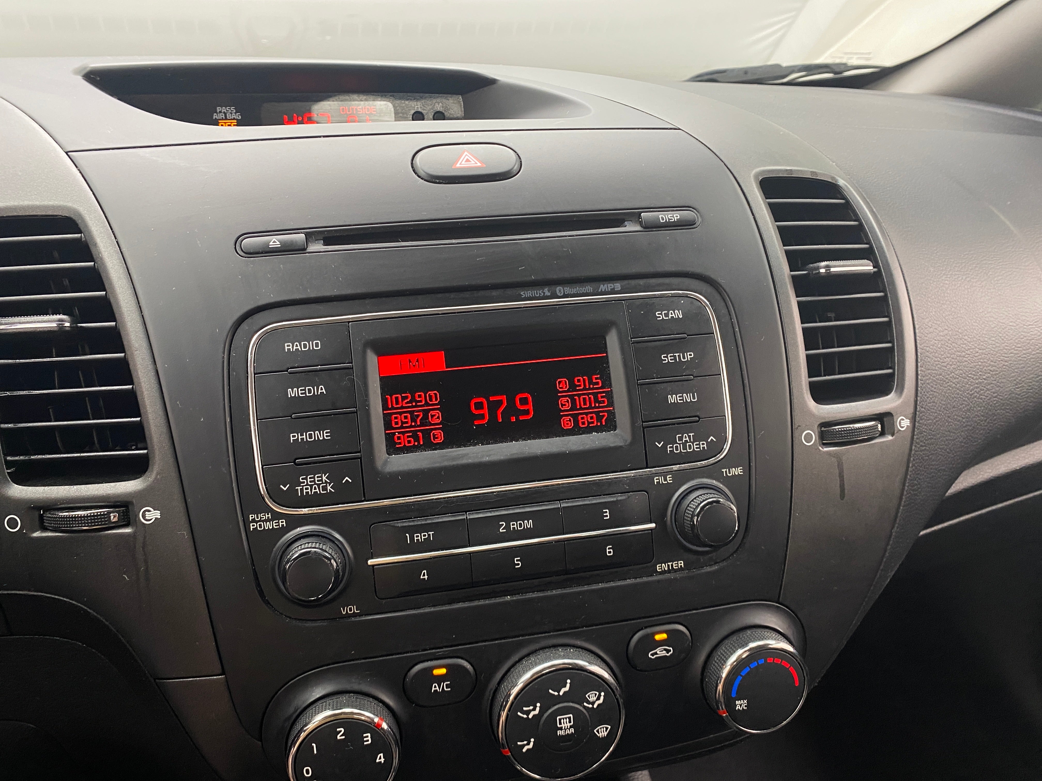 2016 Kia Forte LX 4