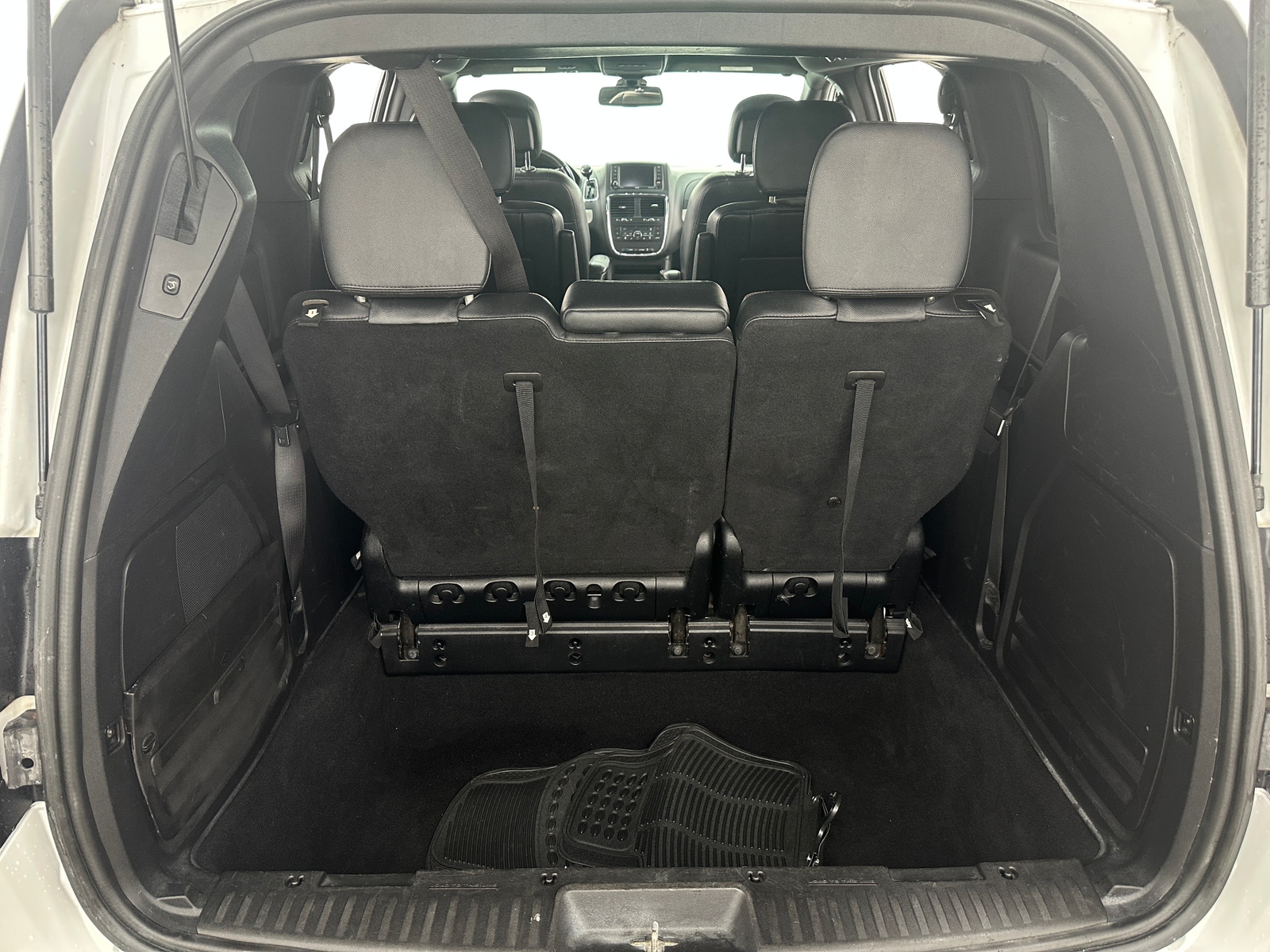 Thumbnail: 2020 Dodge Grand Caravan - 6