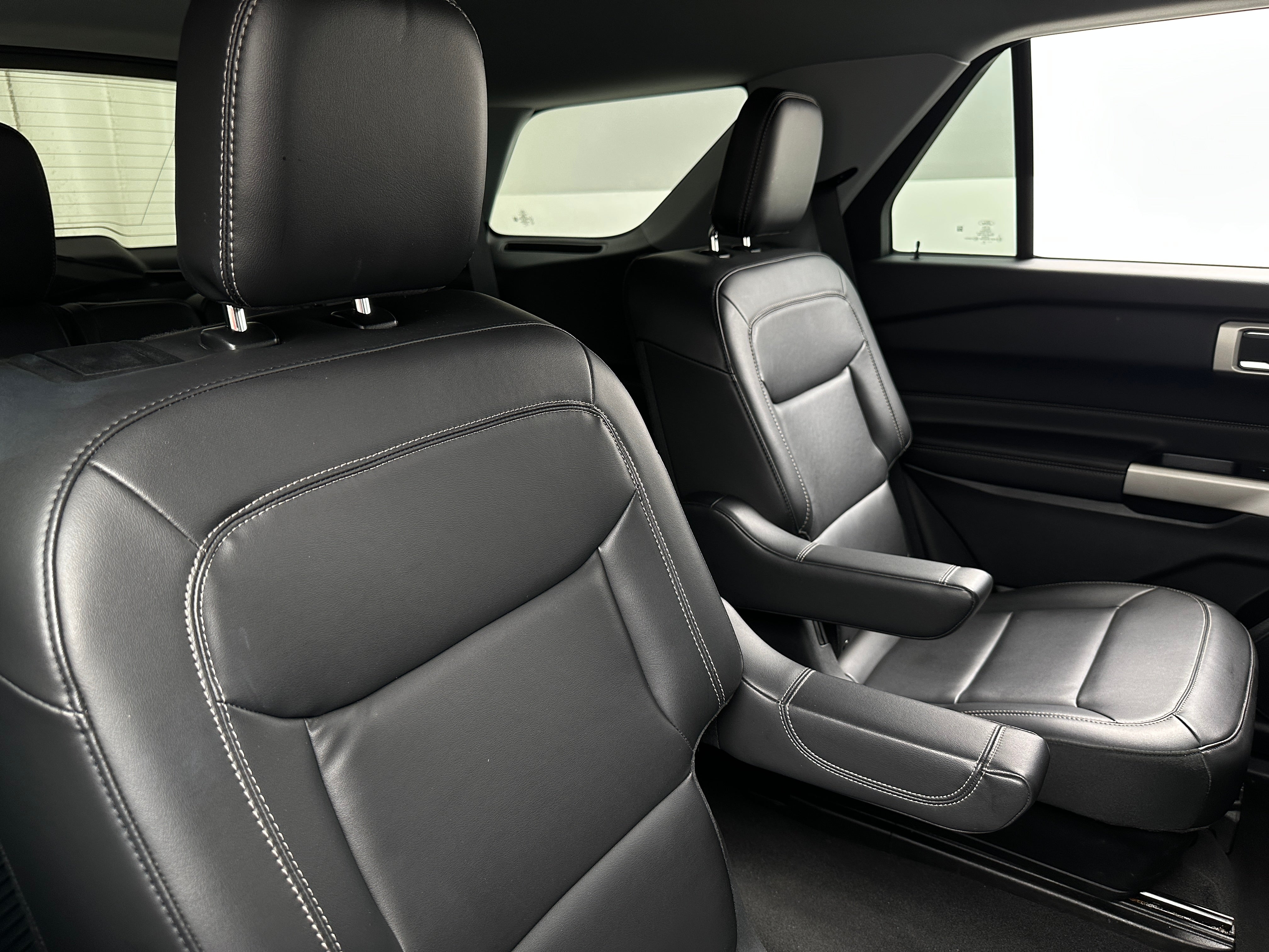 2022 Ford Explorer XLT 6