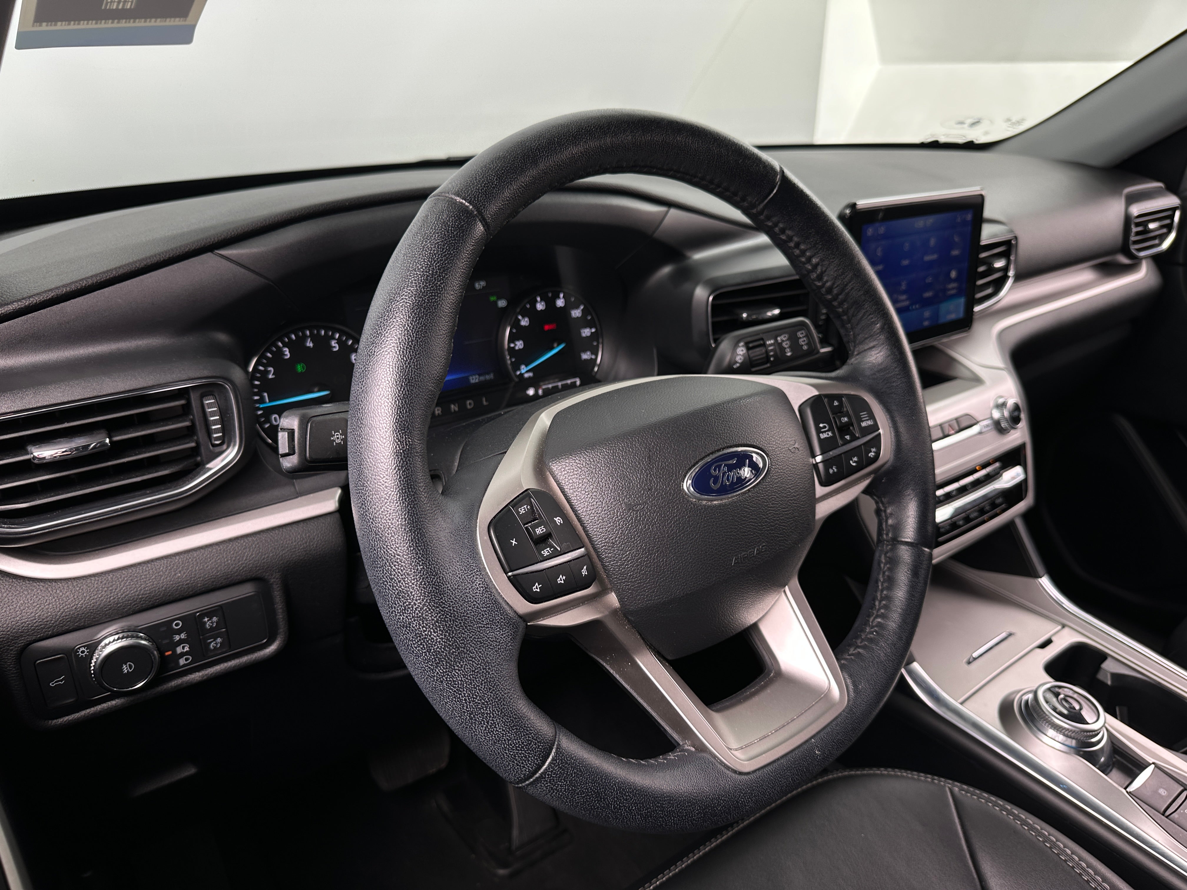 2022 Ford Explorer XLT 3