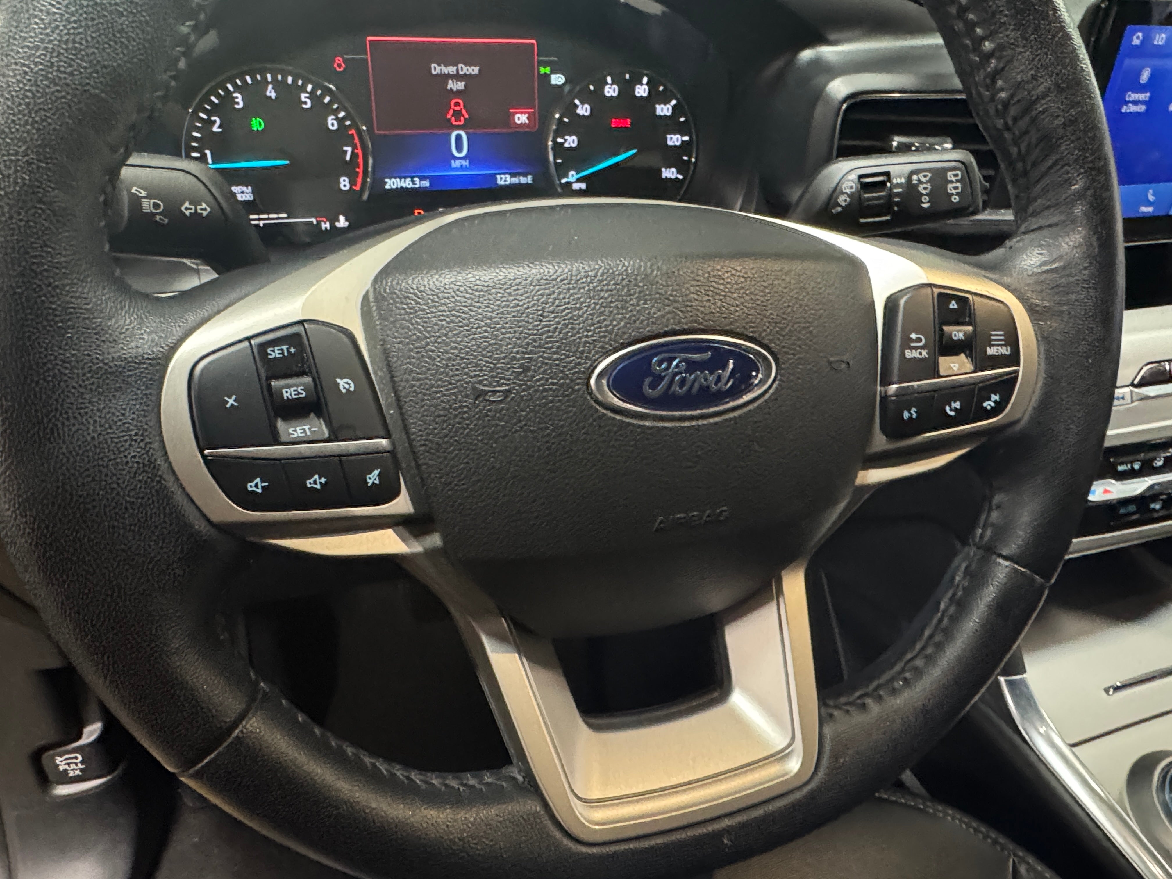 2022 Ford Explorer XLT 5