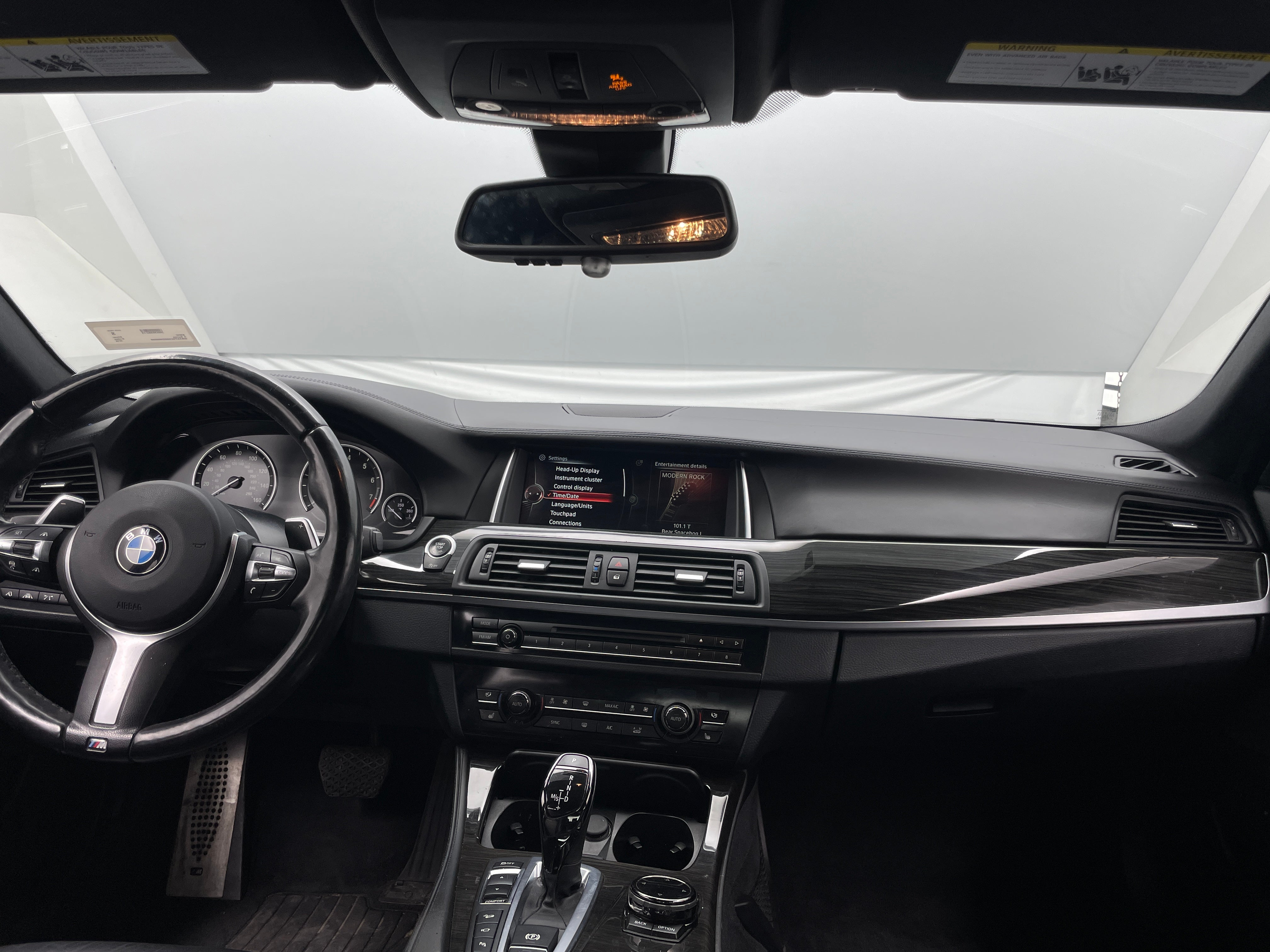 2016 BMW 5 Series 550i xDrive 2